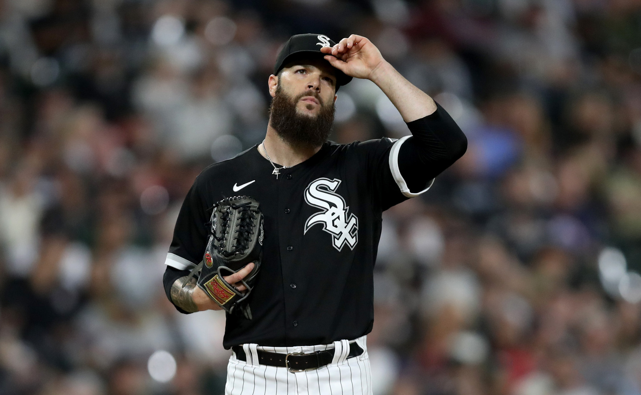 Dallas Keuchel pitches better, but the White Sox lose to the Angels