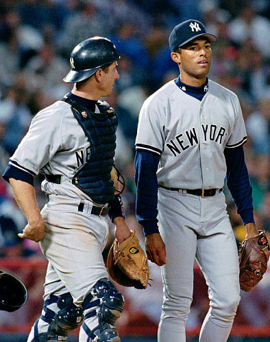Mariano Rivera's Hall of Fame career ended with Derek Jeter, Andy Pettitte  pulling him from game - Sports Illustrated