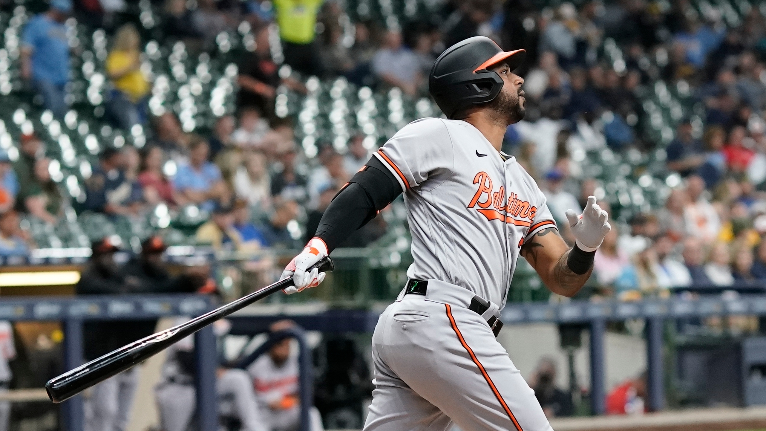 Hicks, O'Hearn continue to shine filling in for Orioles