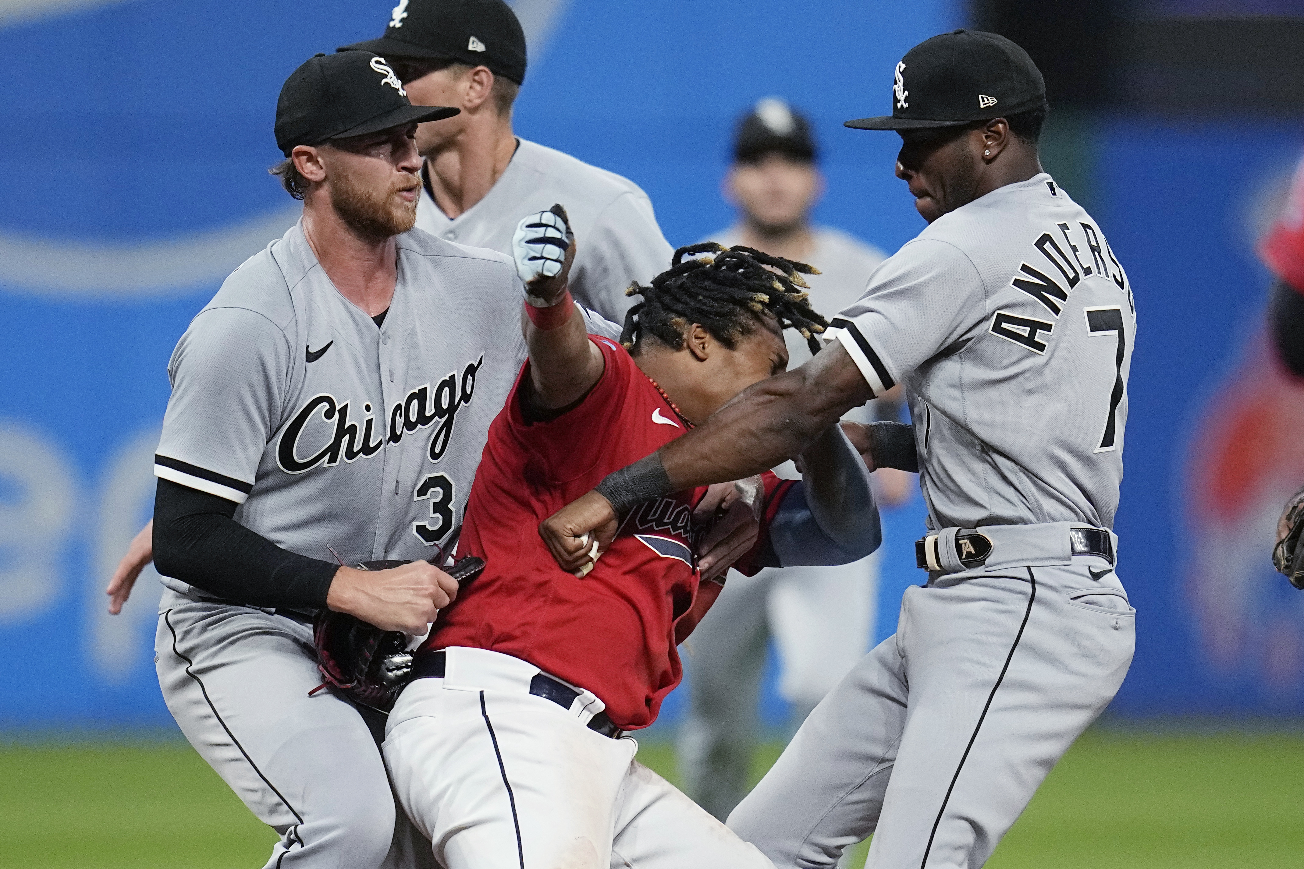 Chicago White Sox Brawl breaks out vs