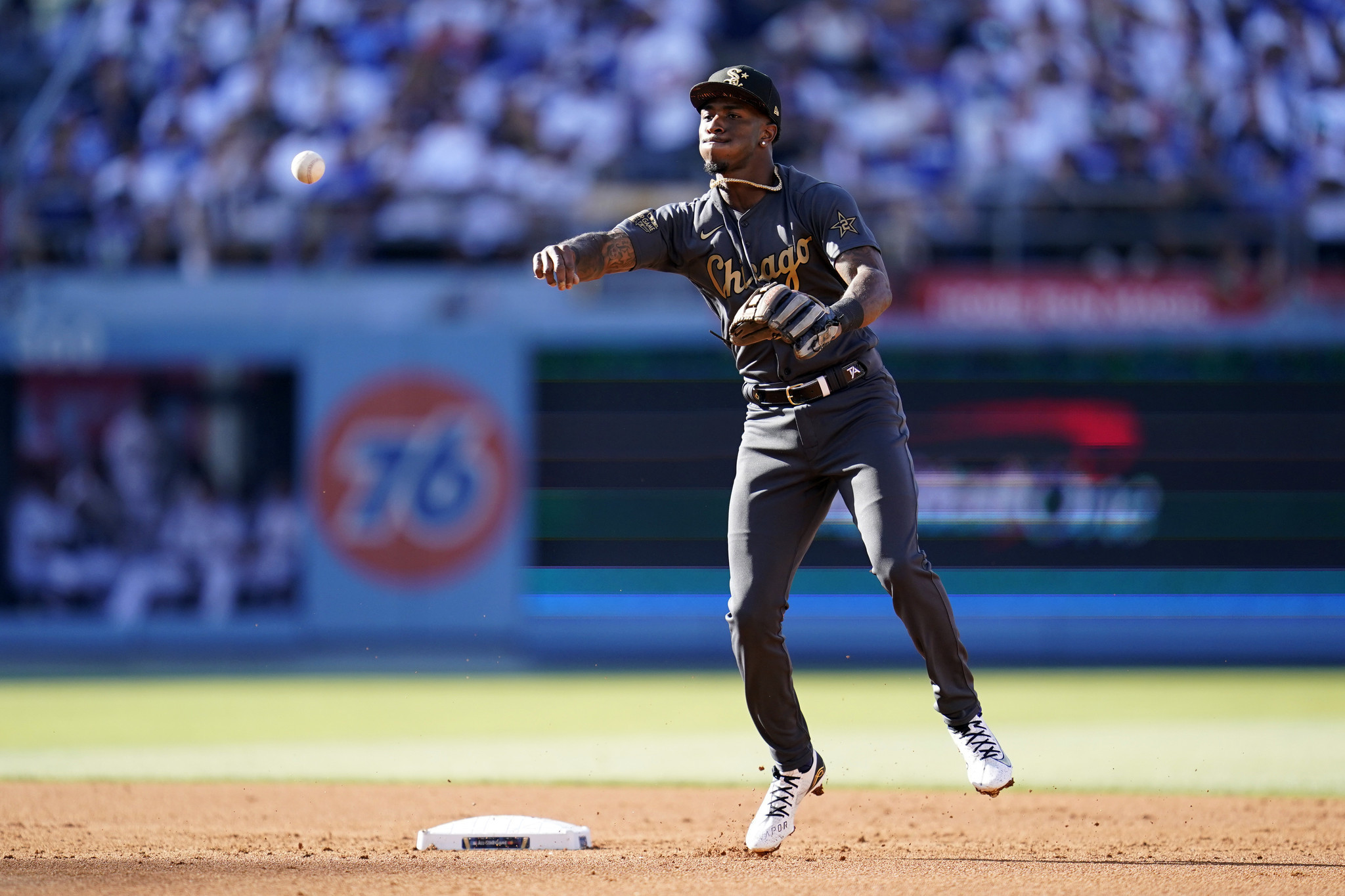 White Sox star Anderson ejected, alleges quick-pitch
