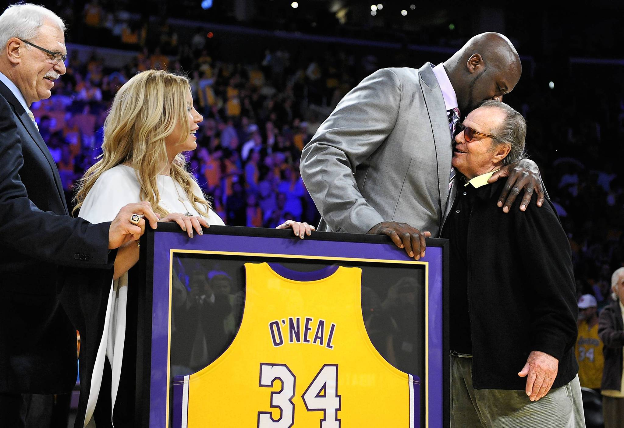 Pau Gasol announces retirement; Lakers' Jeanie Buss hints retiring No. 16