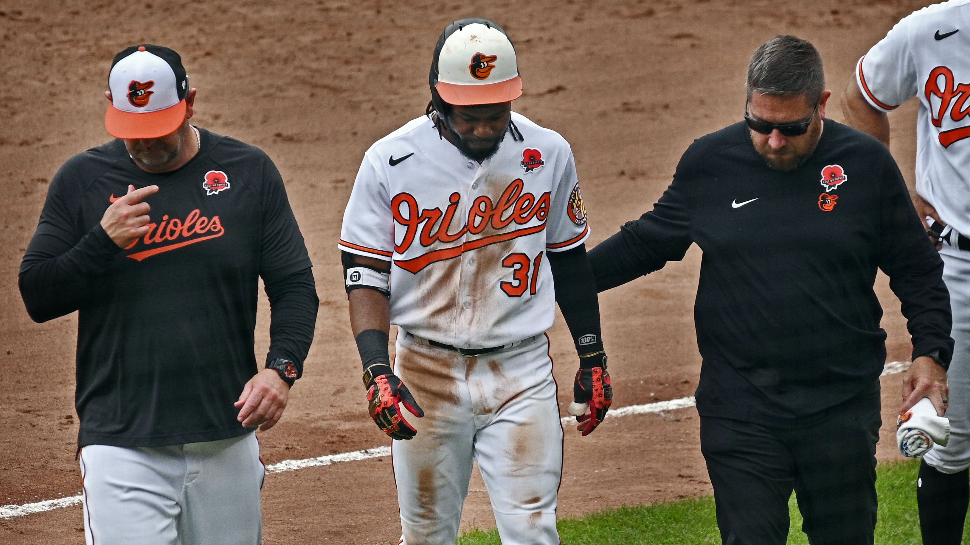 Orioles star center fielder goes down with injury