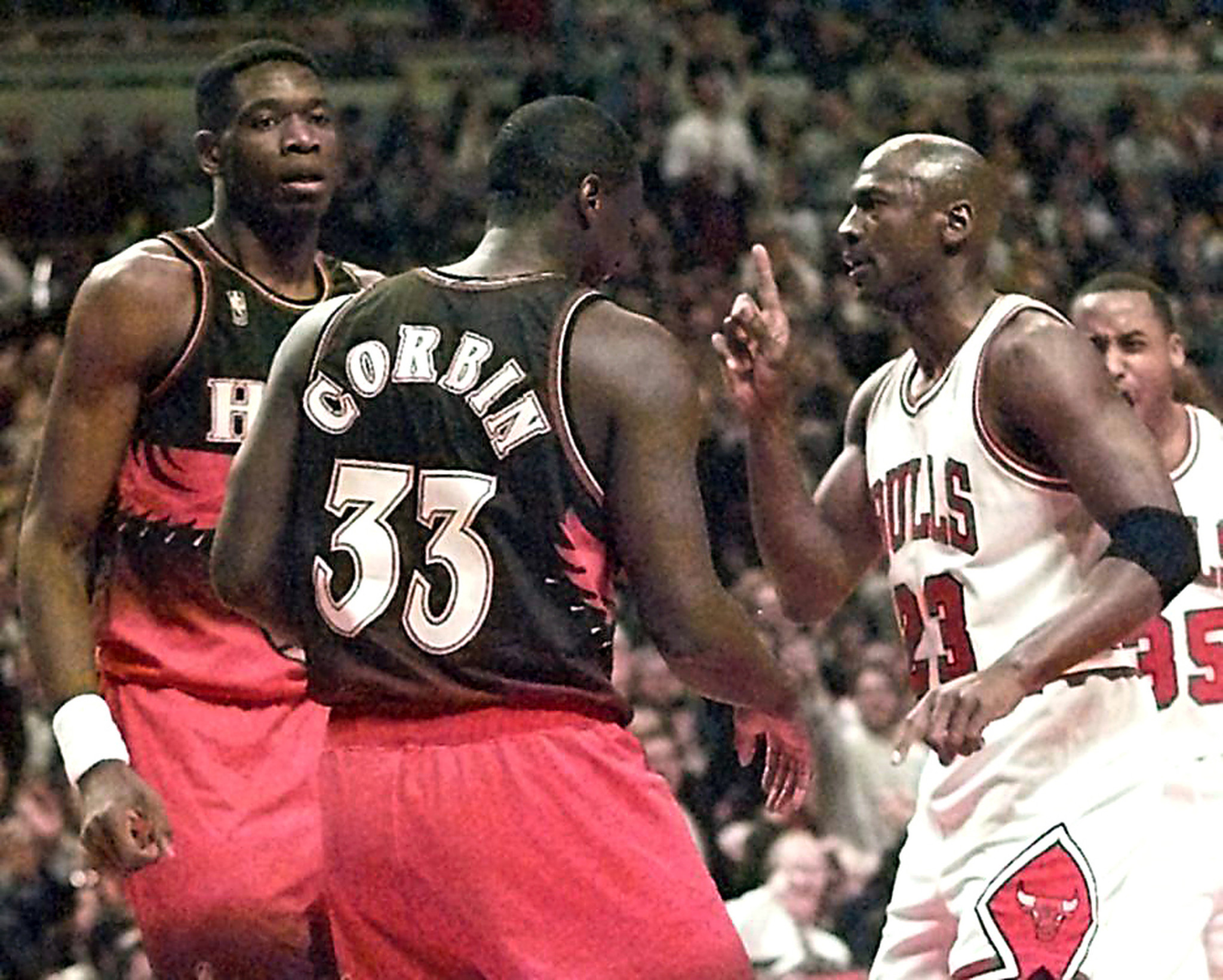 1997 Chicago Bullss Championship Parade and Rally  Michael jordan photos,  Michael jordan pictures, Michael jordan basketball