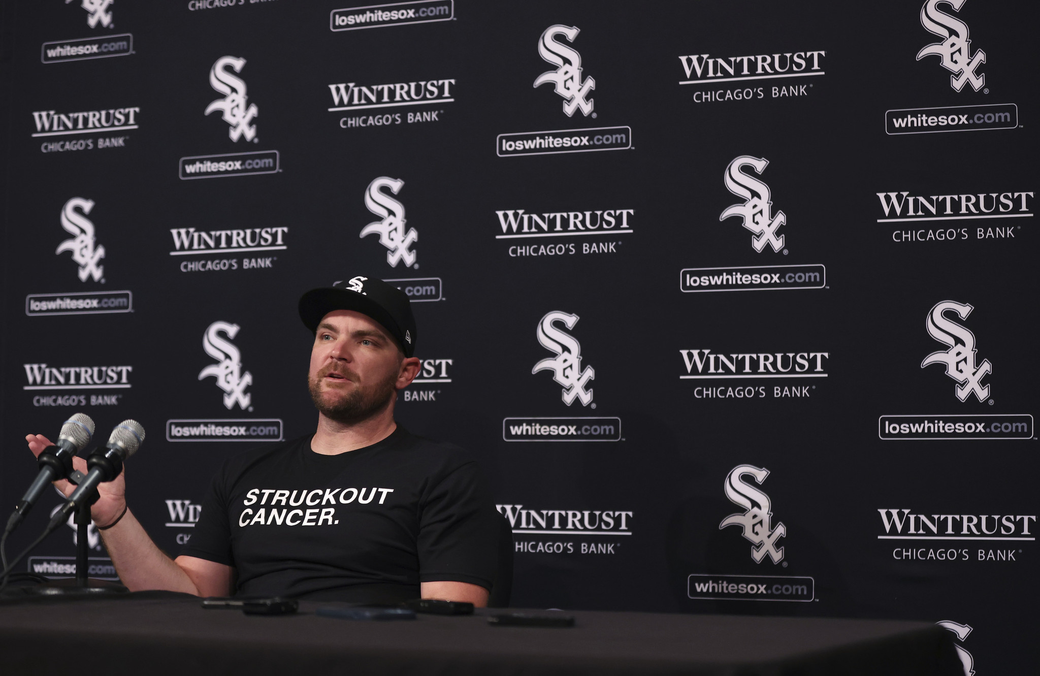 Column: Chicago White Sox season could get uglier with no Liam Hendriks