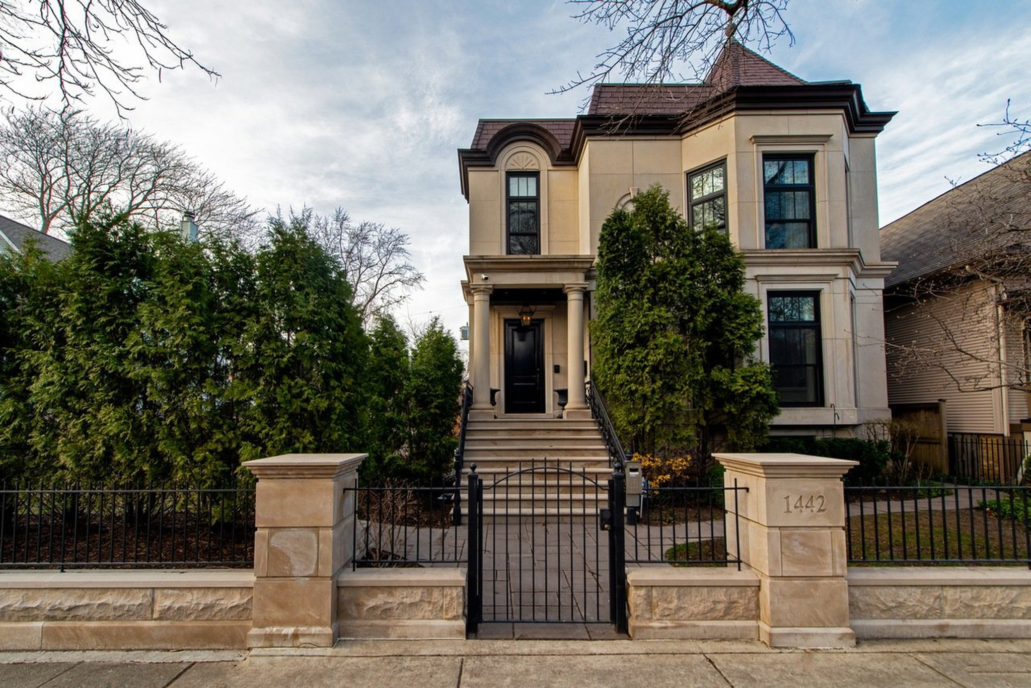 Former Chicago Cub Jon Lester lists his Graceland West home for $6M