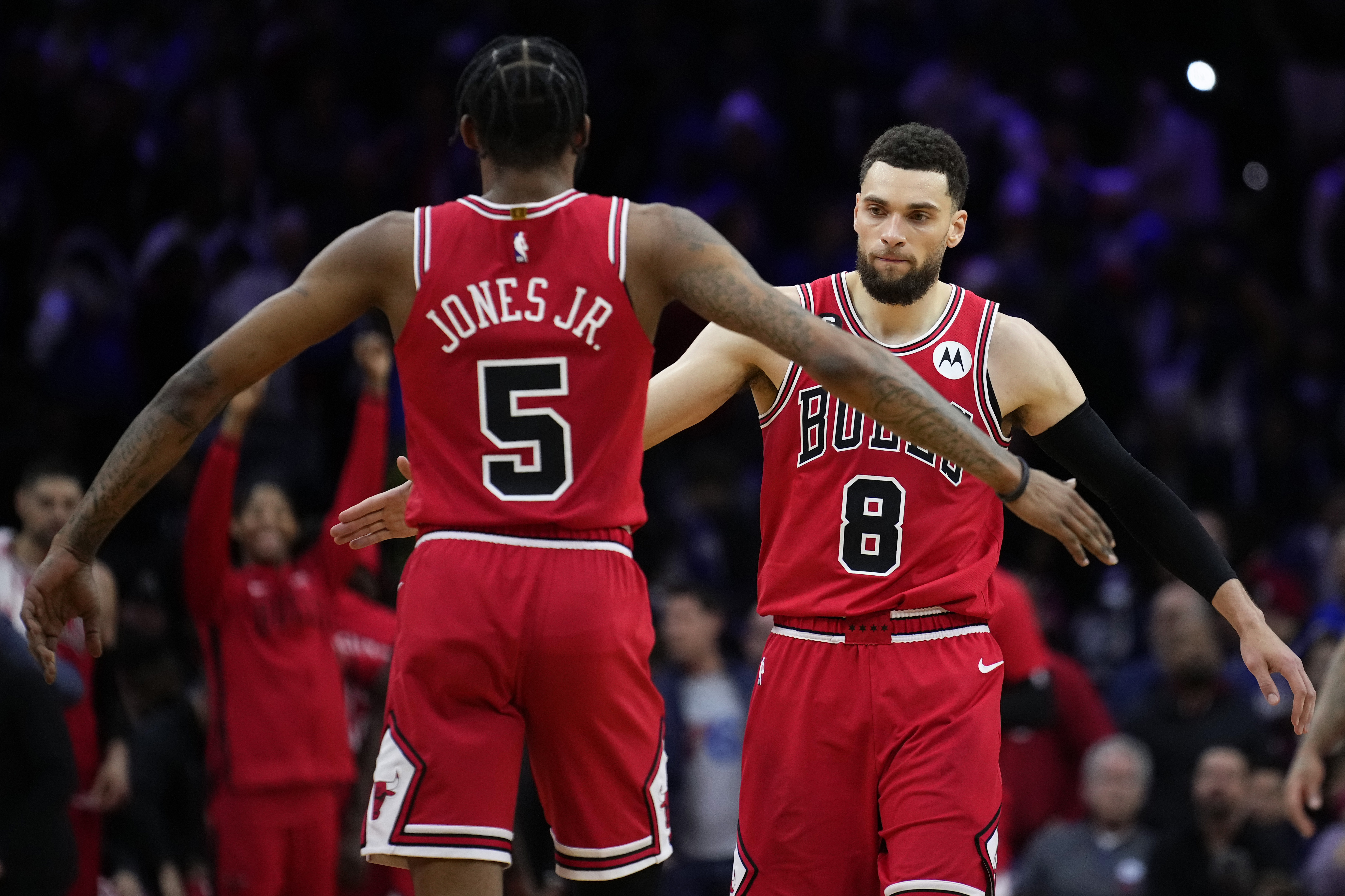 Thoughts on which numbers should be retired or not? : r/chicagobulls
