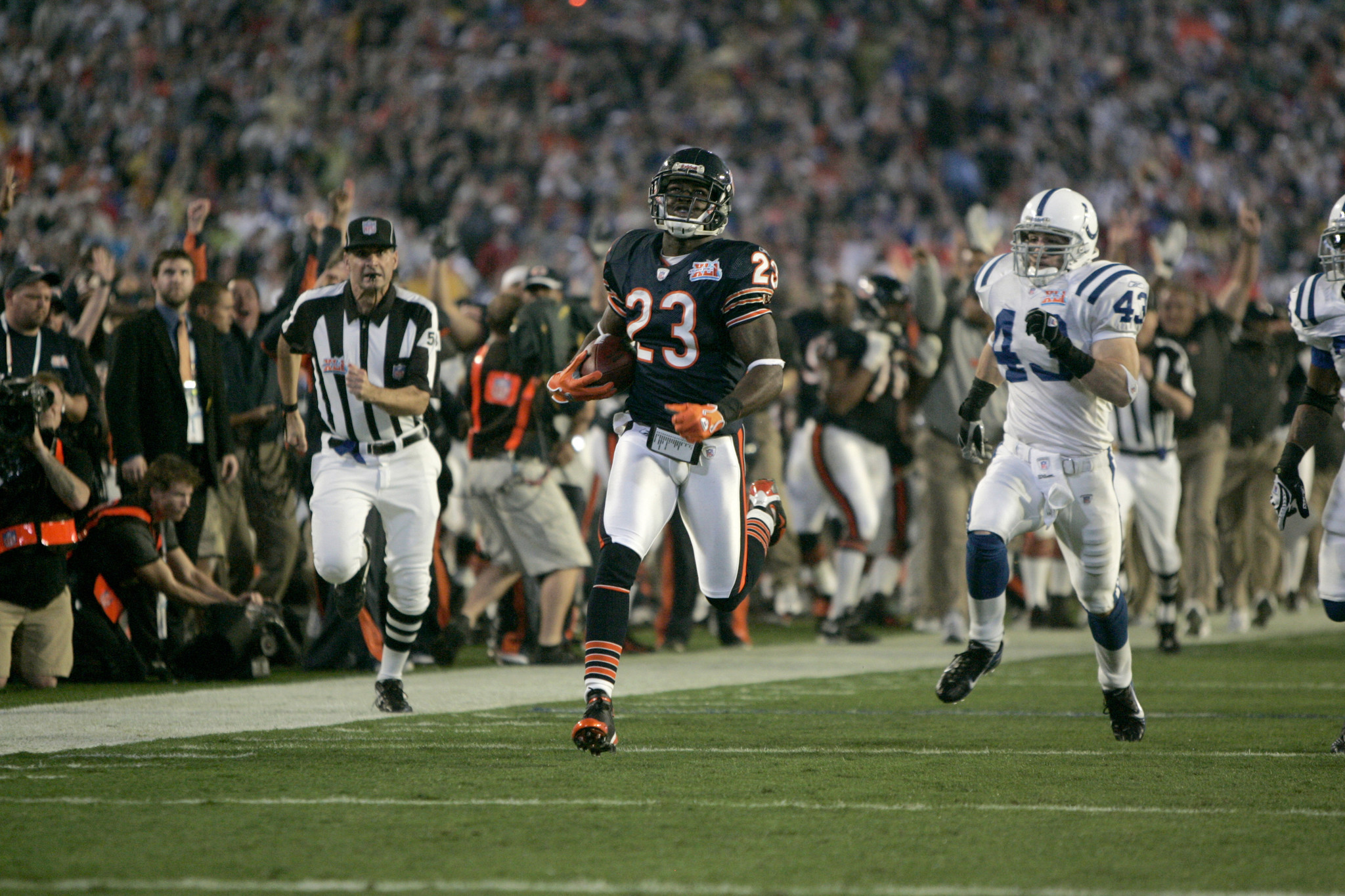Former Bears kick returner Devin Hester has been elected to the