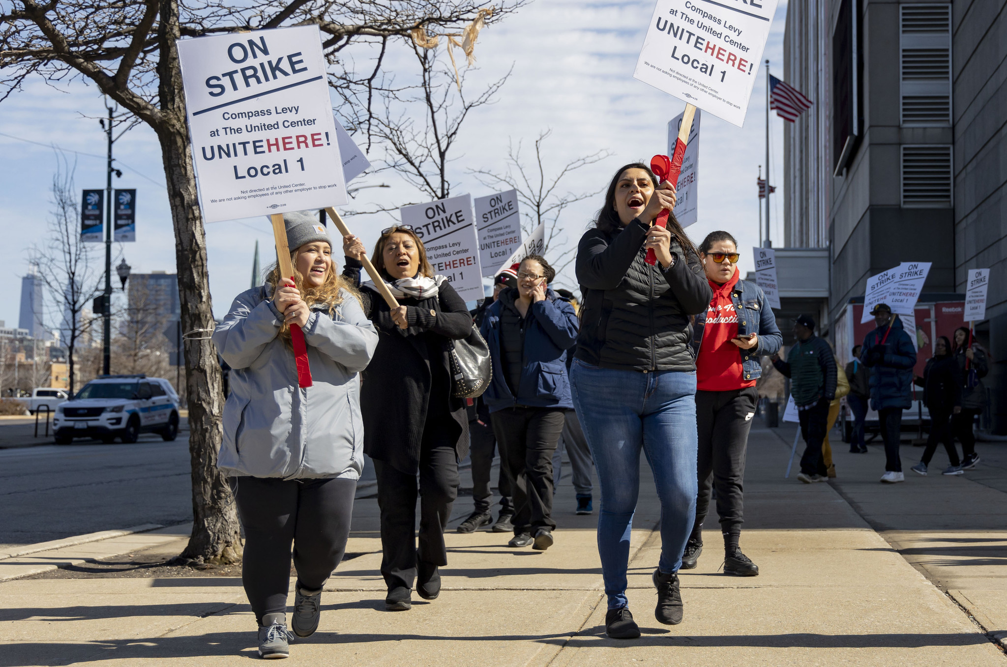 Photos: United Center workers go on strike