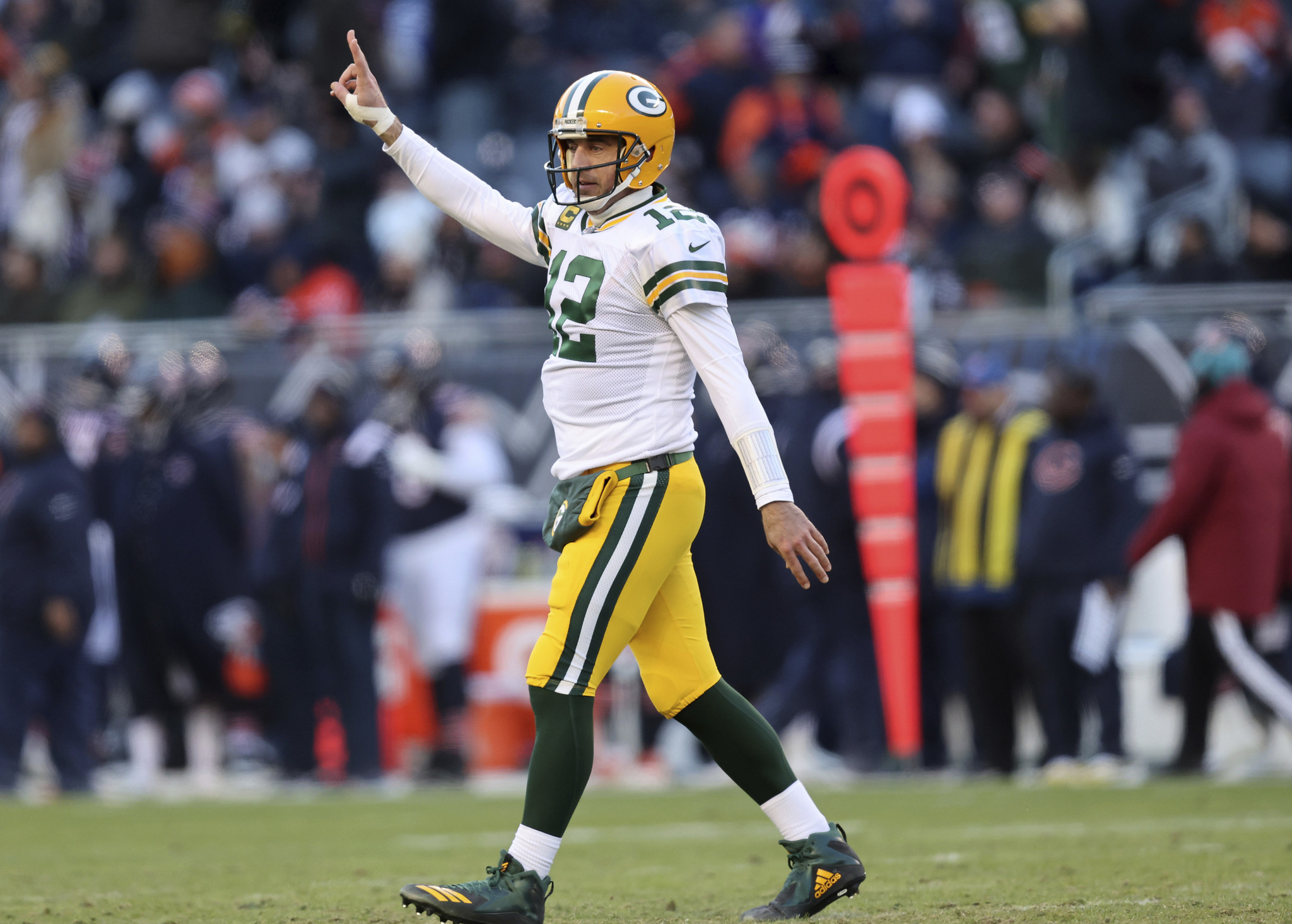 Packers complete second half comeback to top Bears 28-19
