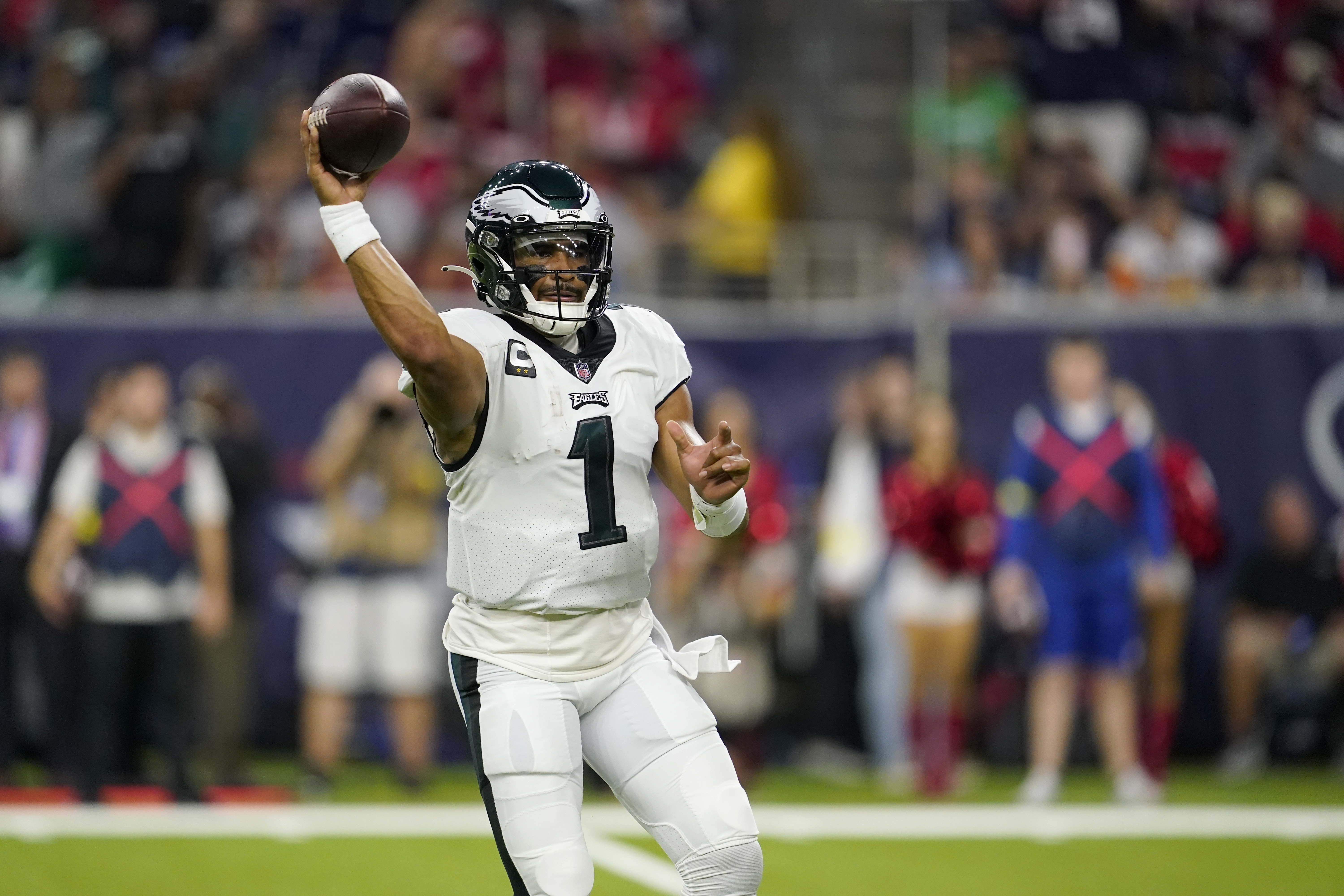 Commanders vs. Eagles predictions: 2 player props we're backing