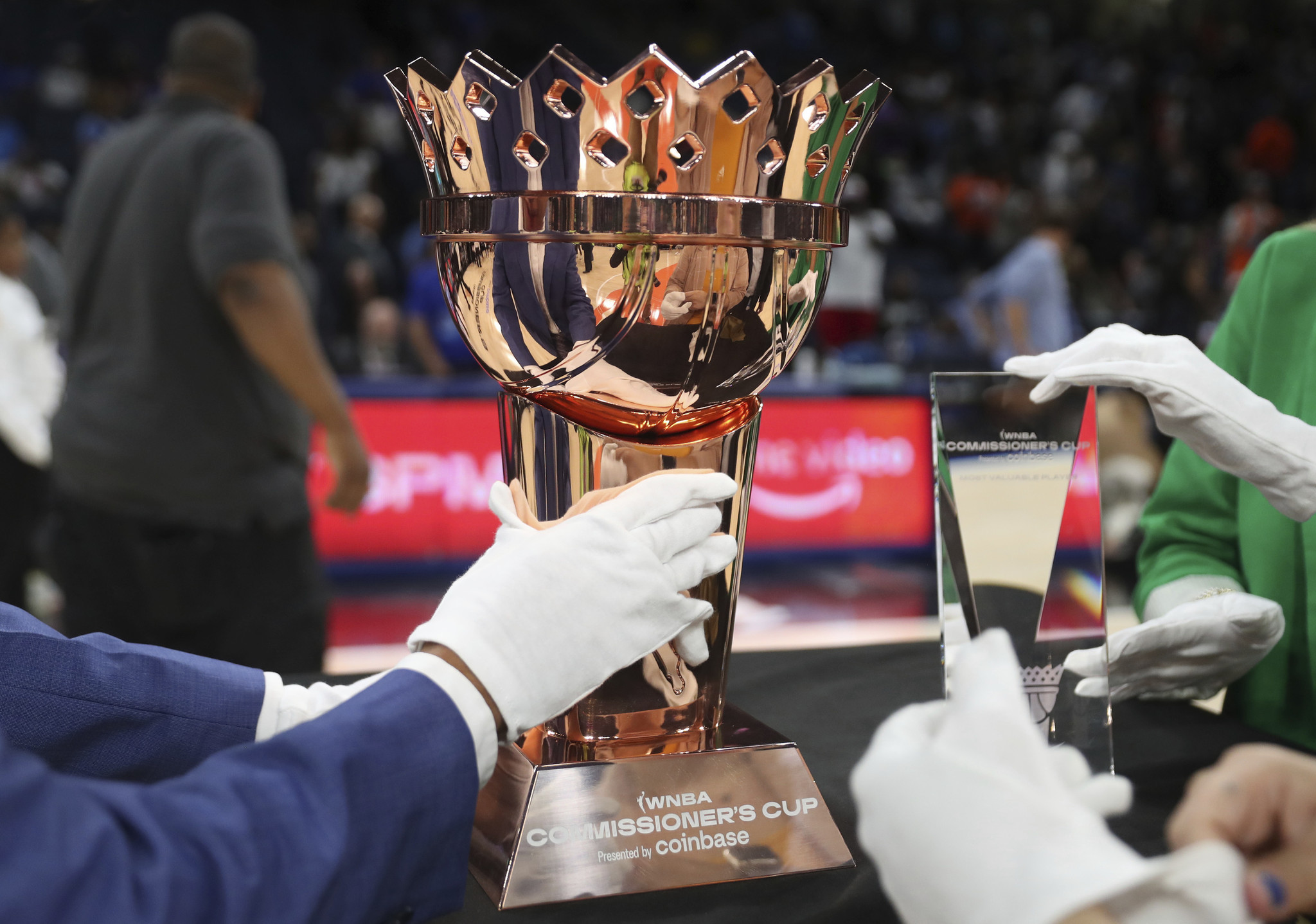 2021 WNBA Finals Trophy Presentation 