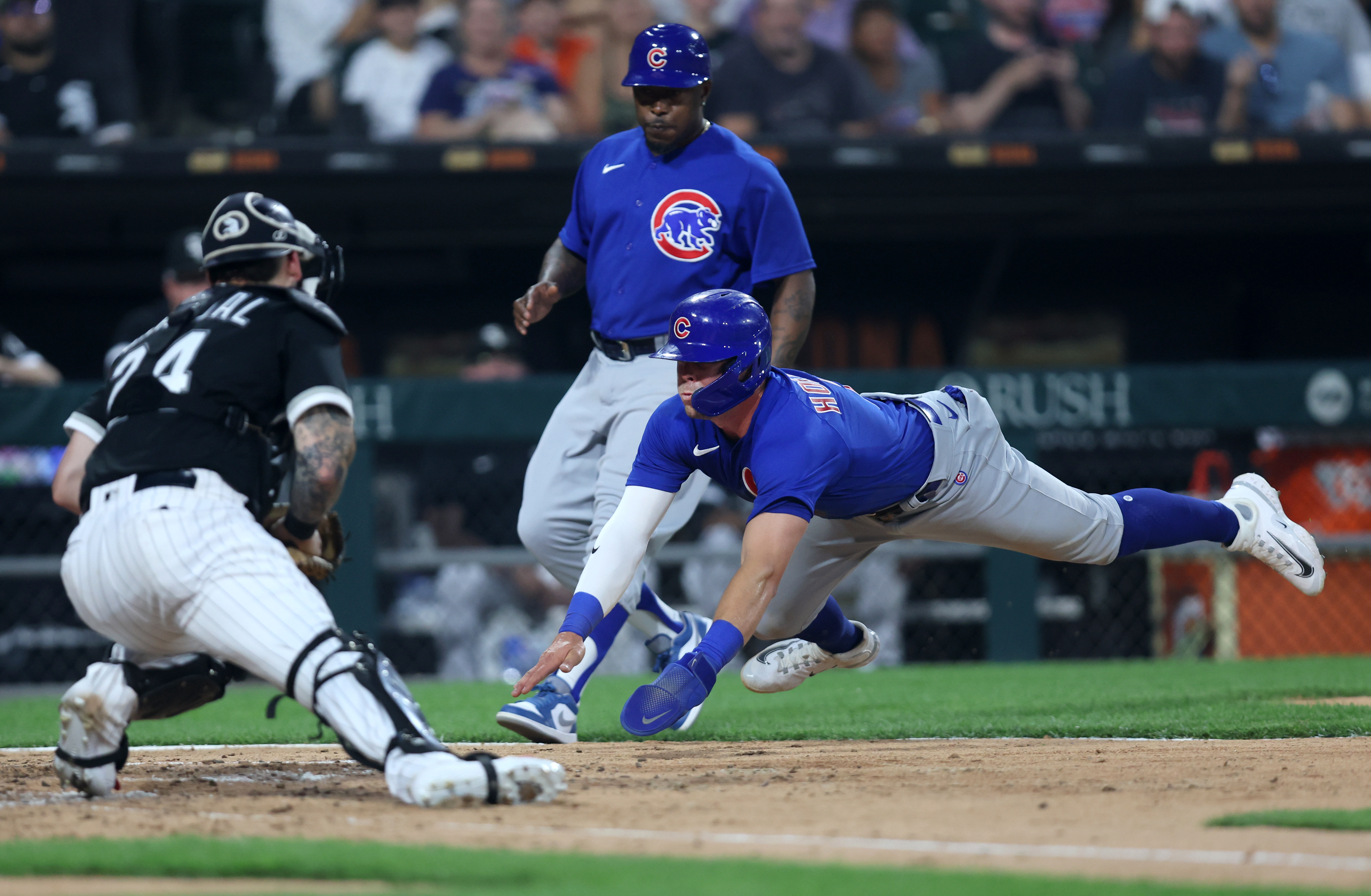 Chicago Cubs hit 4 home runs in City Series victory over White Sox