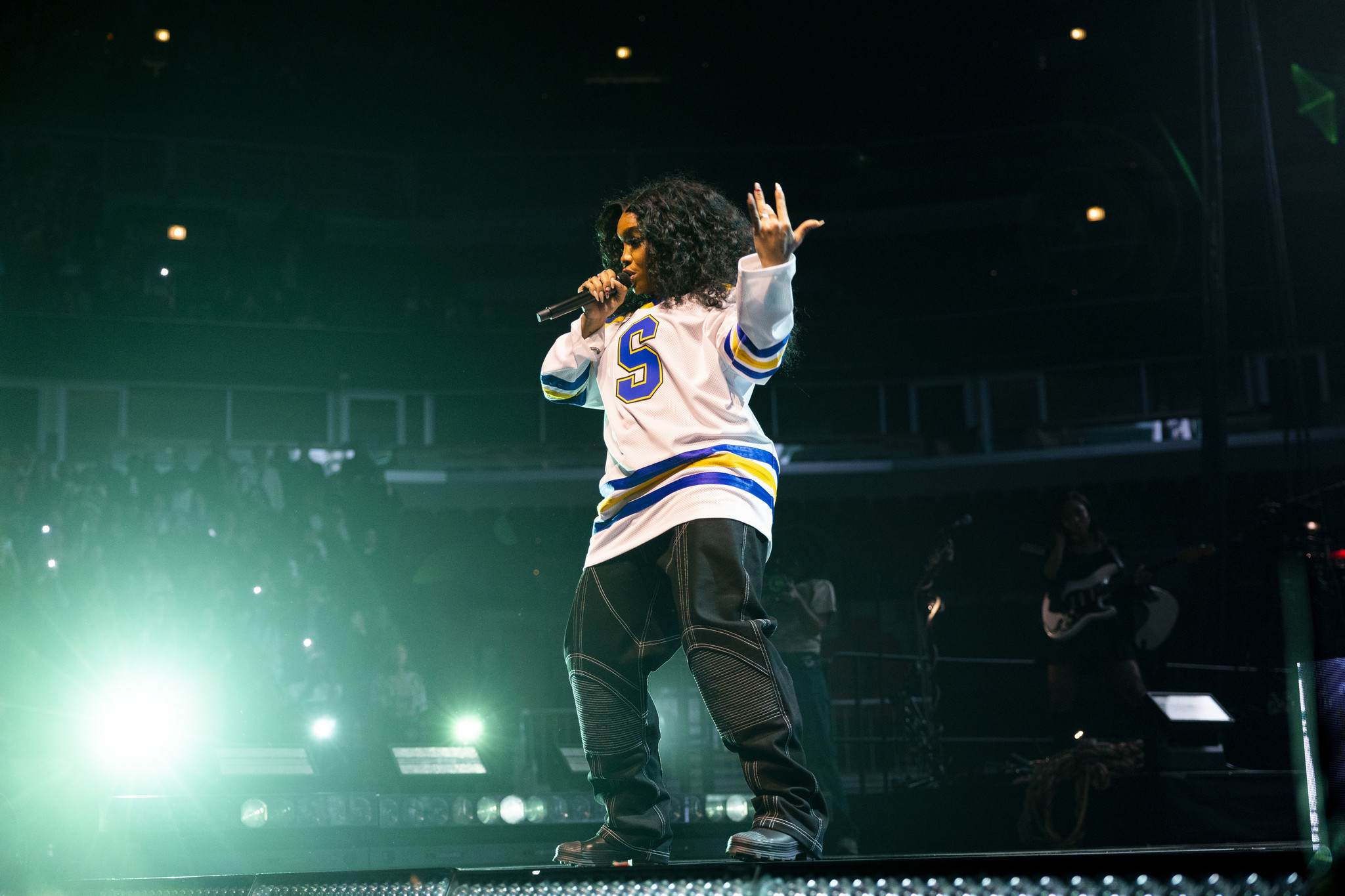 SZA performs 'SOS' at United Center in Chicago with Omar Apollo