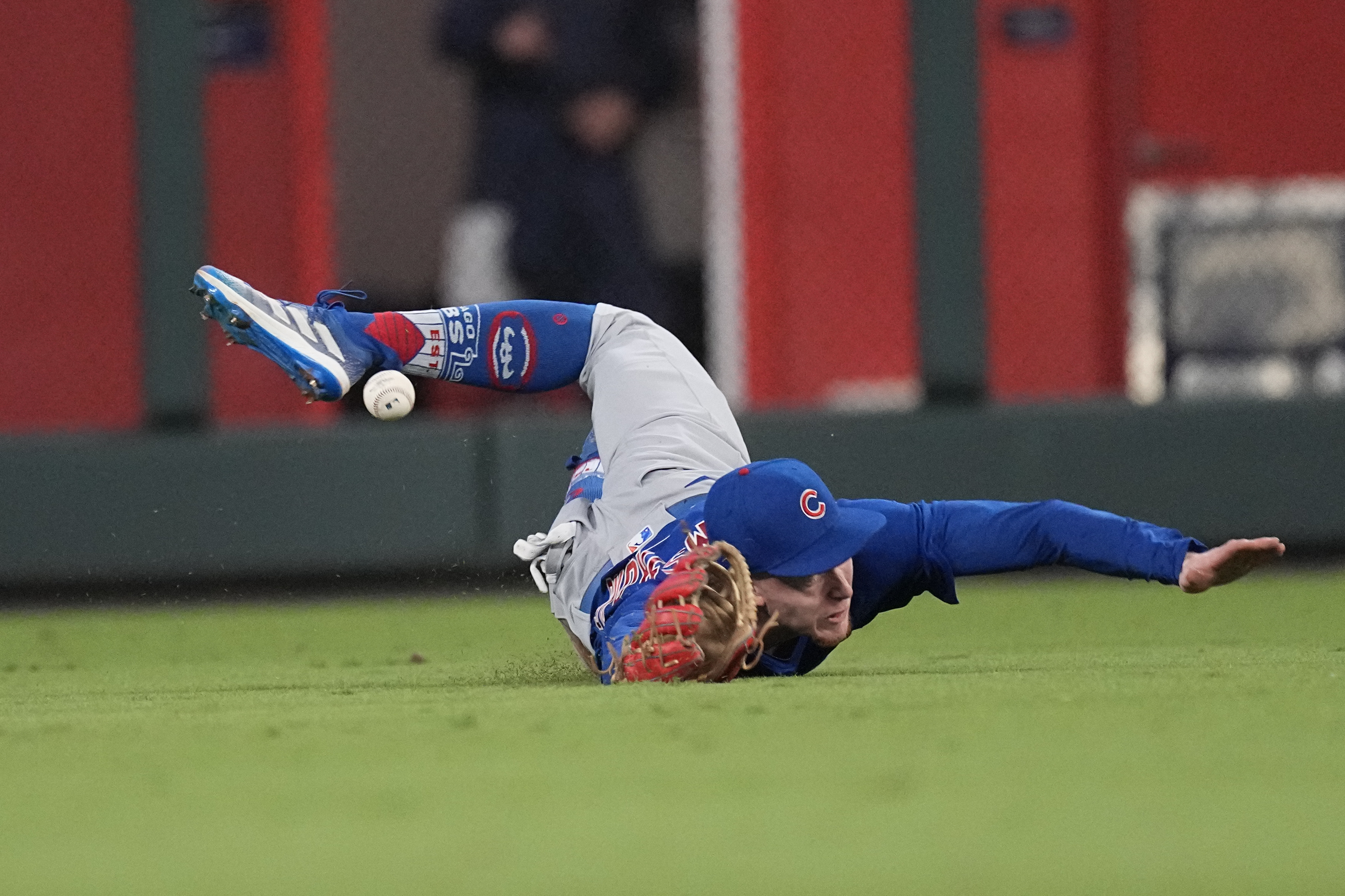 Cubs fall to Braves after Seiya Suzuki's late error
