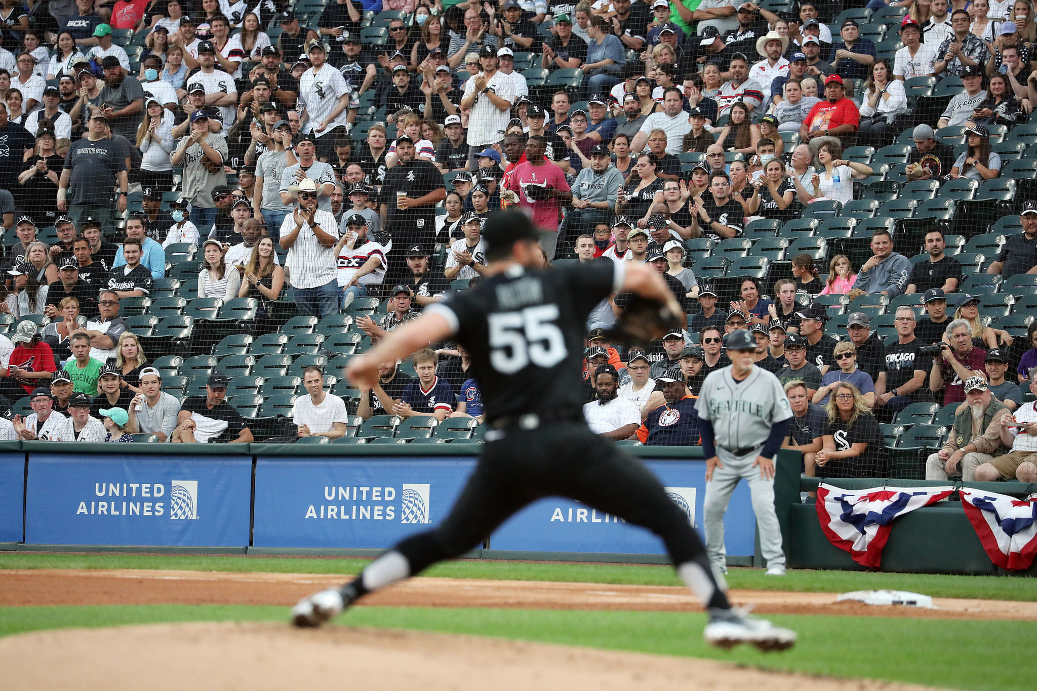 Chicago White Sox fall to Seattle Mariners 9-3