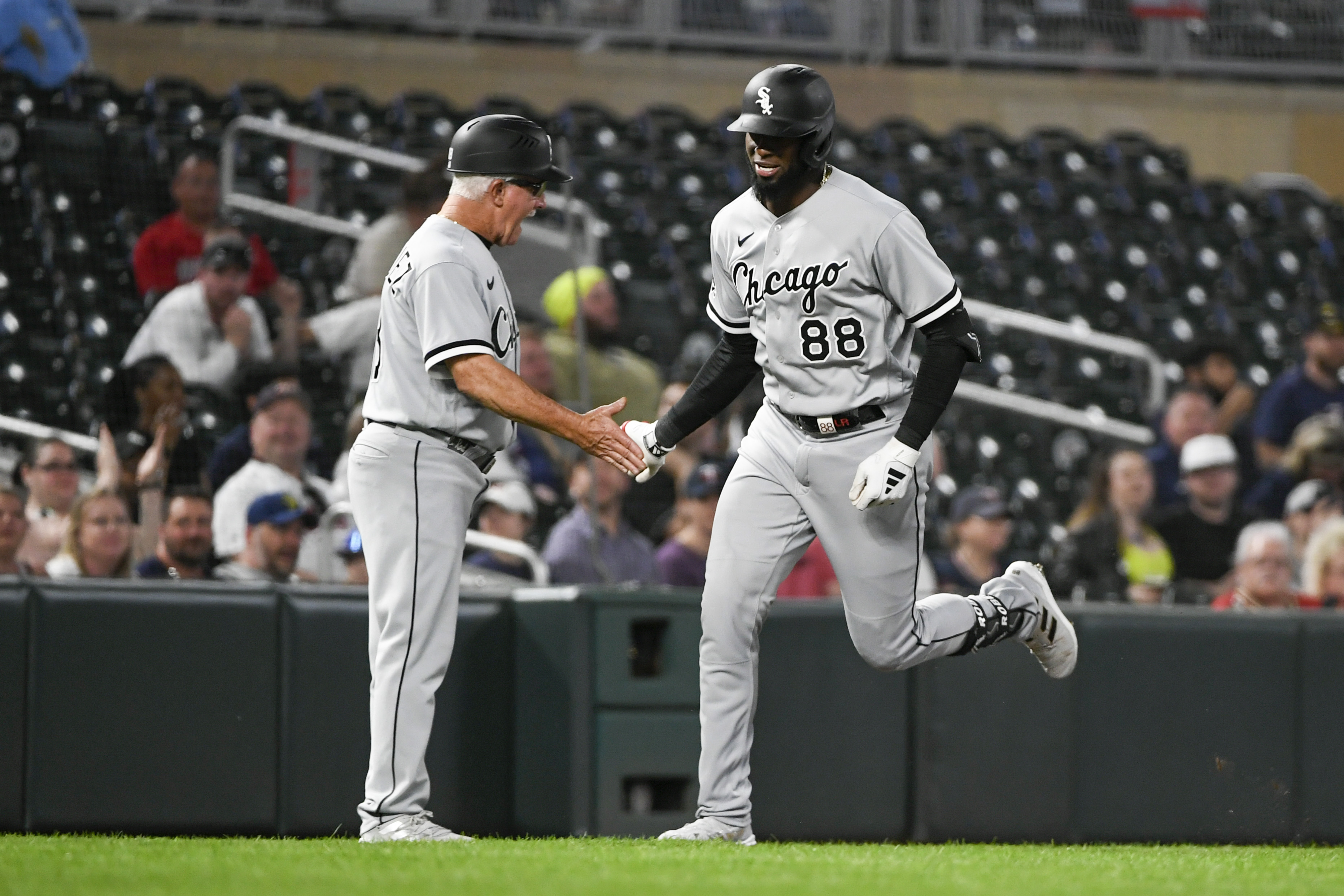 Chicago White Sox fall behind early in 4-3 loss