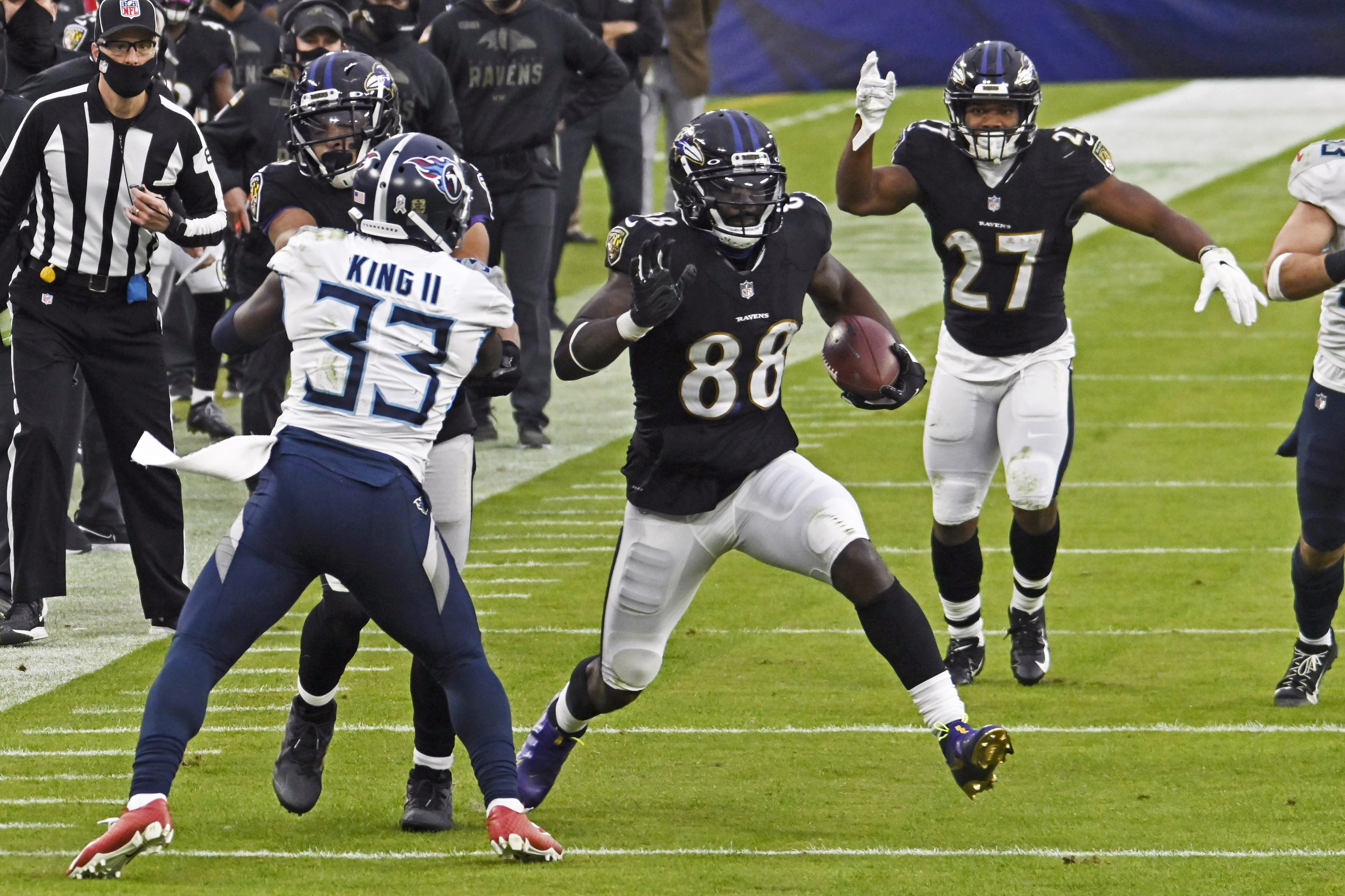 Dez Bryant: Ravens WR catches first touchdown pass in three years