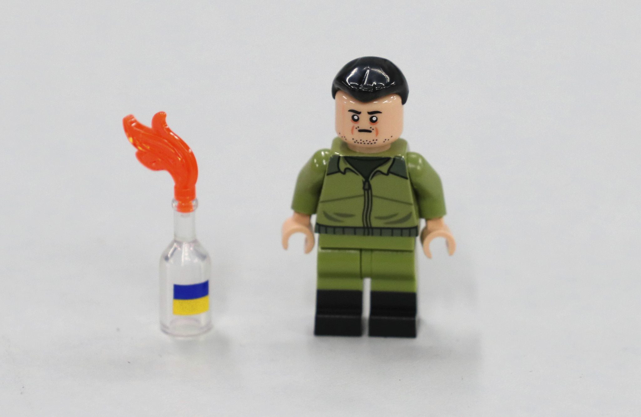 A Naperville company got fringe famous for 'Lego' meth labs — now its  Zelenskyy figure to help Ukraine is selling out – Chicago Tribune