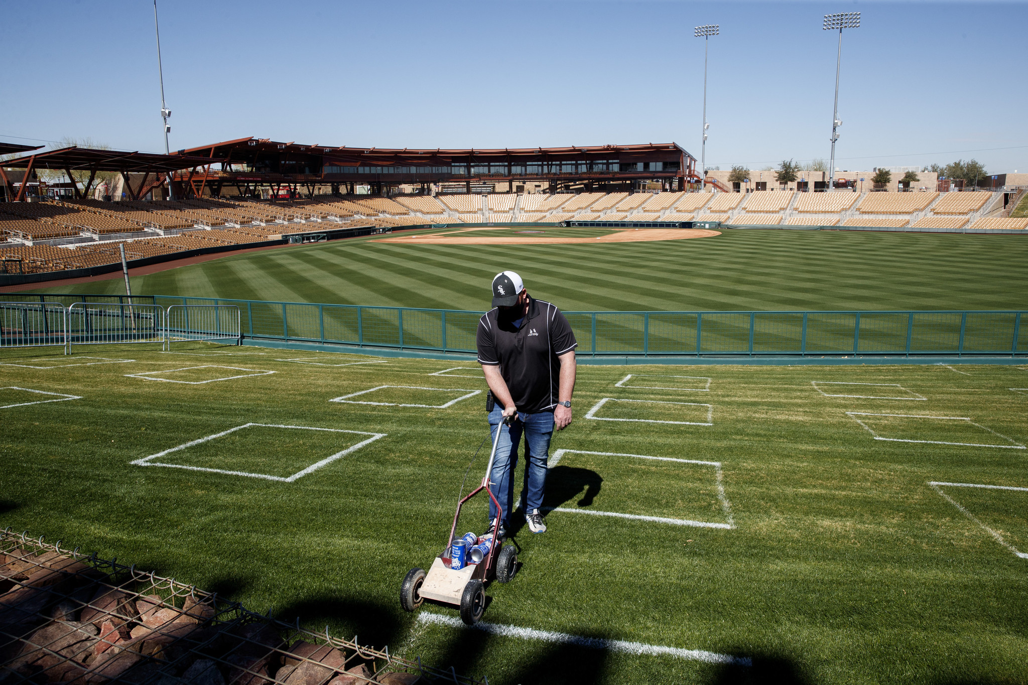 Spring training schedule 2018: Dodgers open at Camelback Ranch Feb