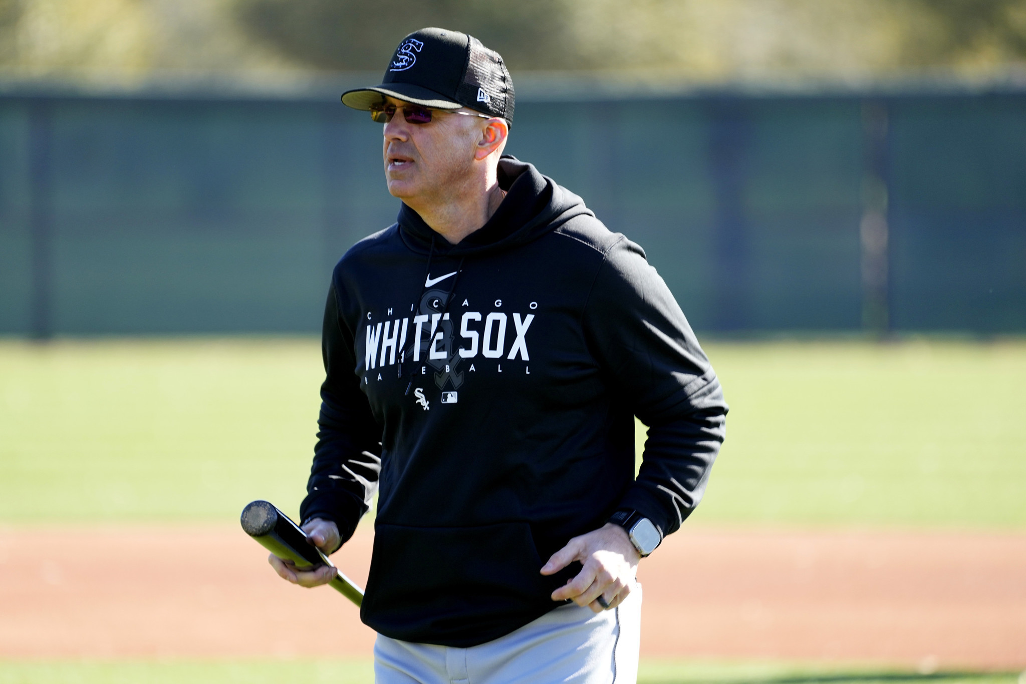 White Sox update Liam Hendriks, Mike Clevinger return timelines