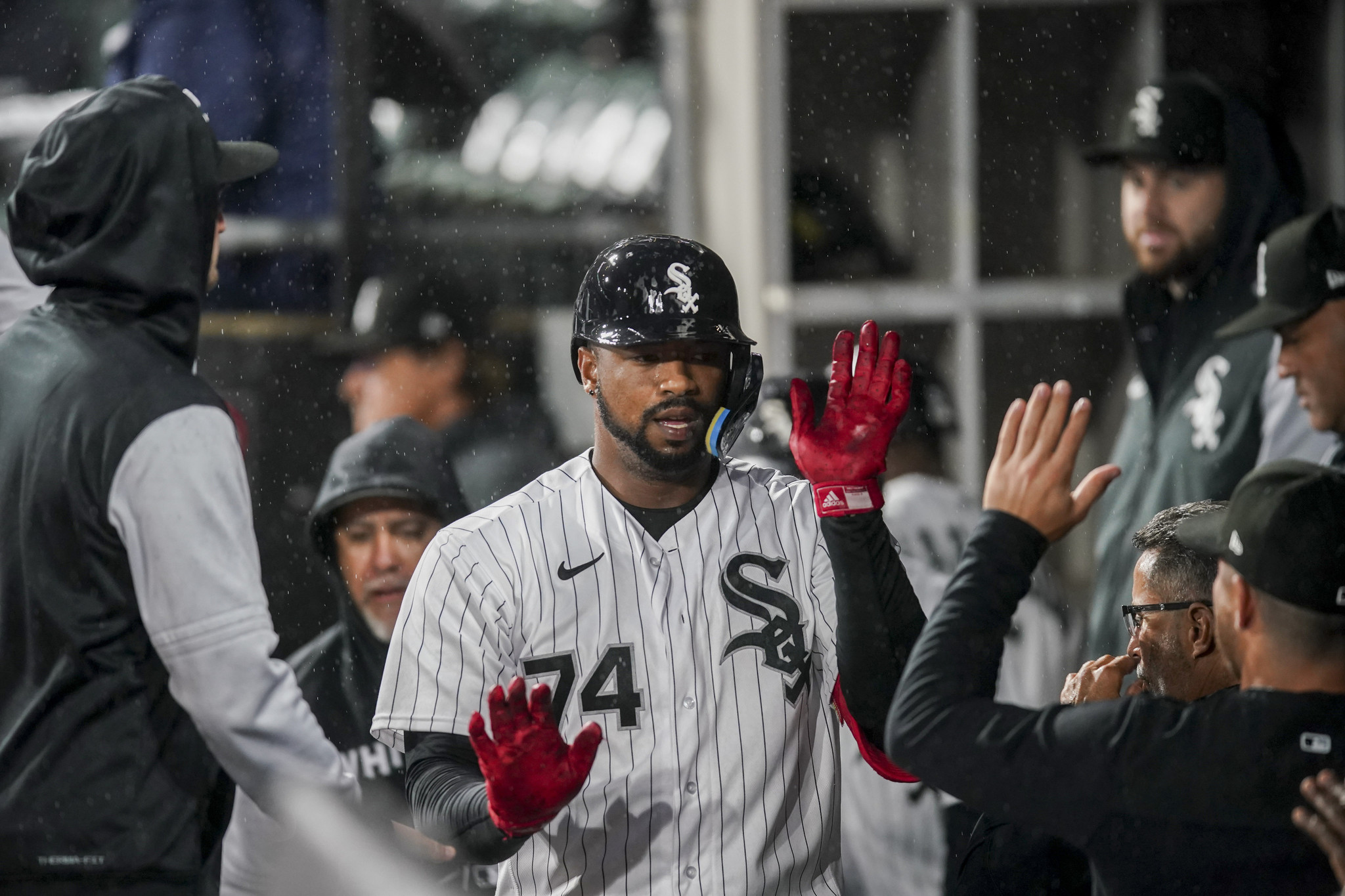 White Sox's Eloy Jiménez out 4-6 weeks after appendectomy