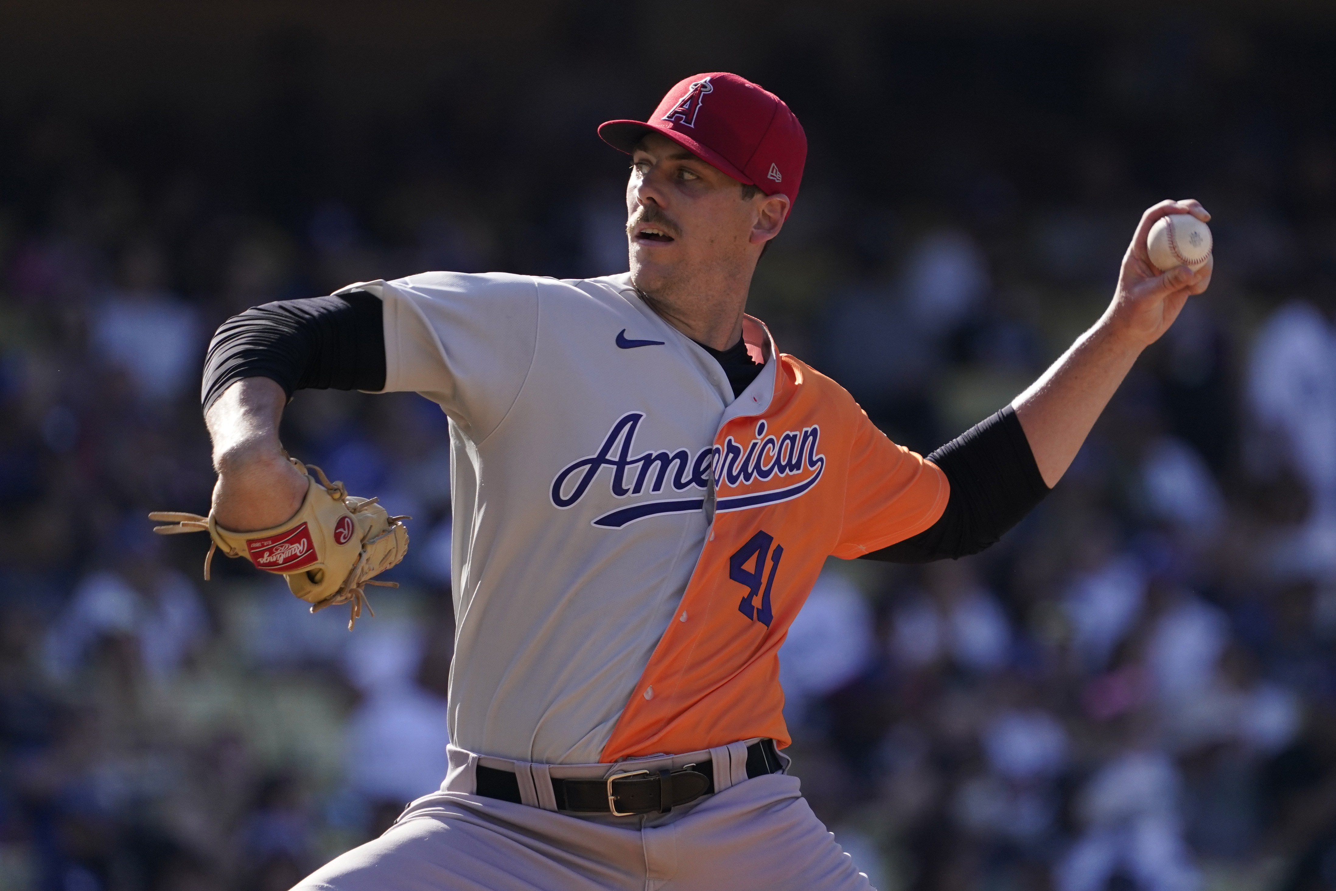 Brewers obtain catcher William Contreras, 2 pitchers in 3-team trade