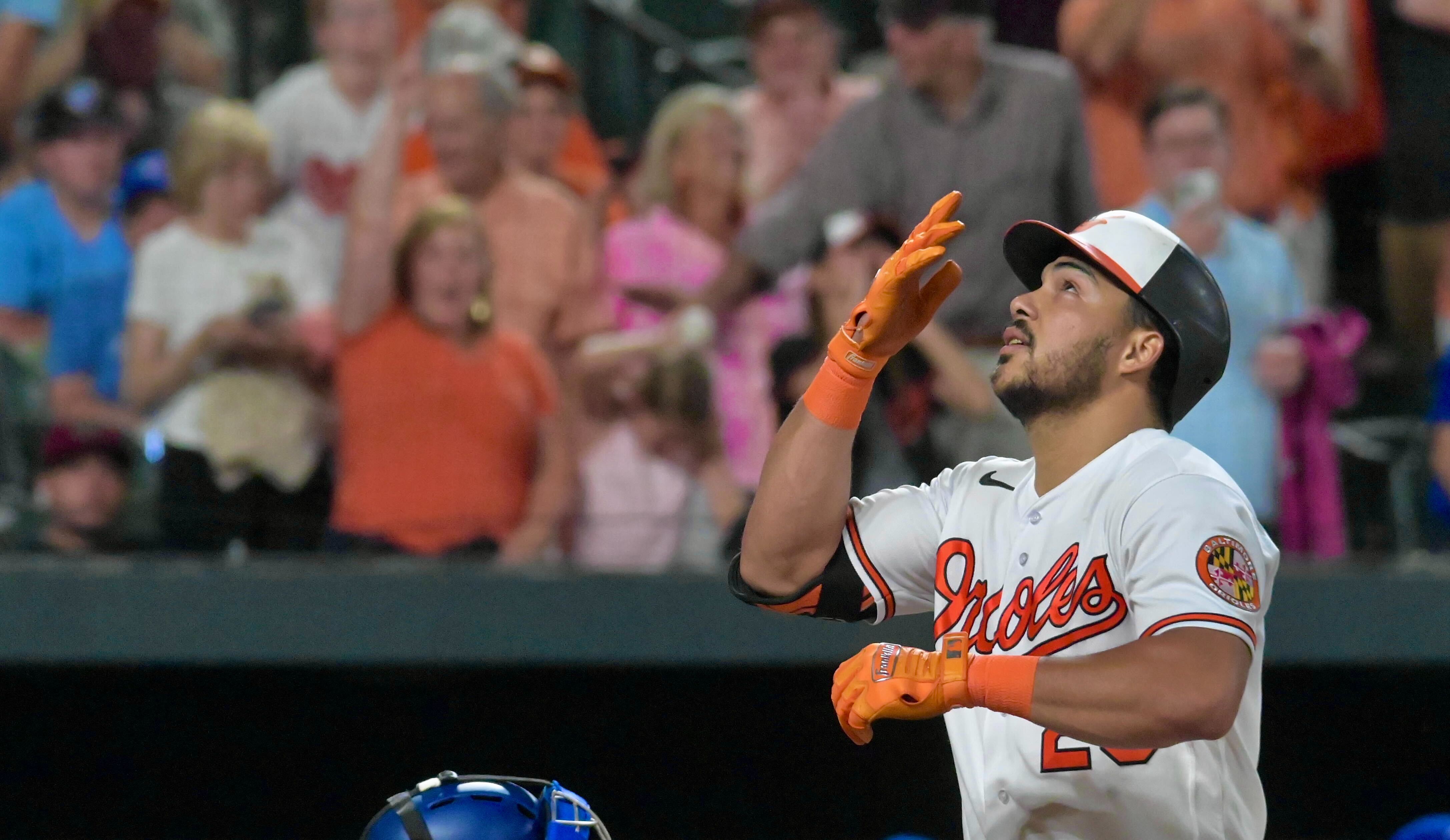Anthony Santander hits 2 homers to back Dean Kremer as the Orioles beat the  Blue Jays 7-0