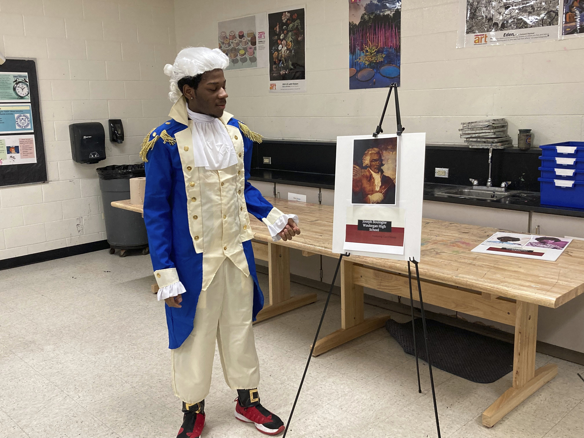 Living wax museum part of Waukegan D60′s Black History Month celebration;  'These students became teachers tonight