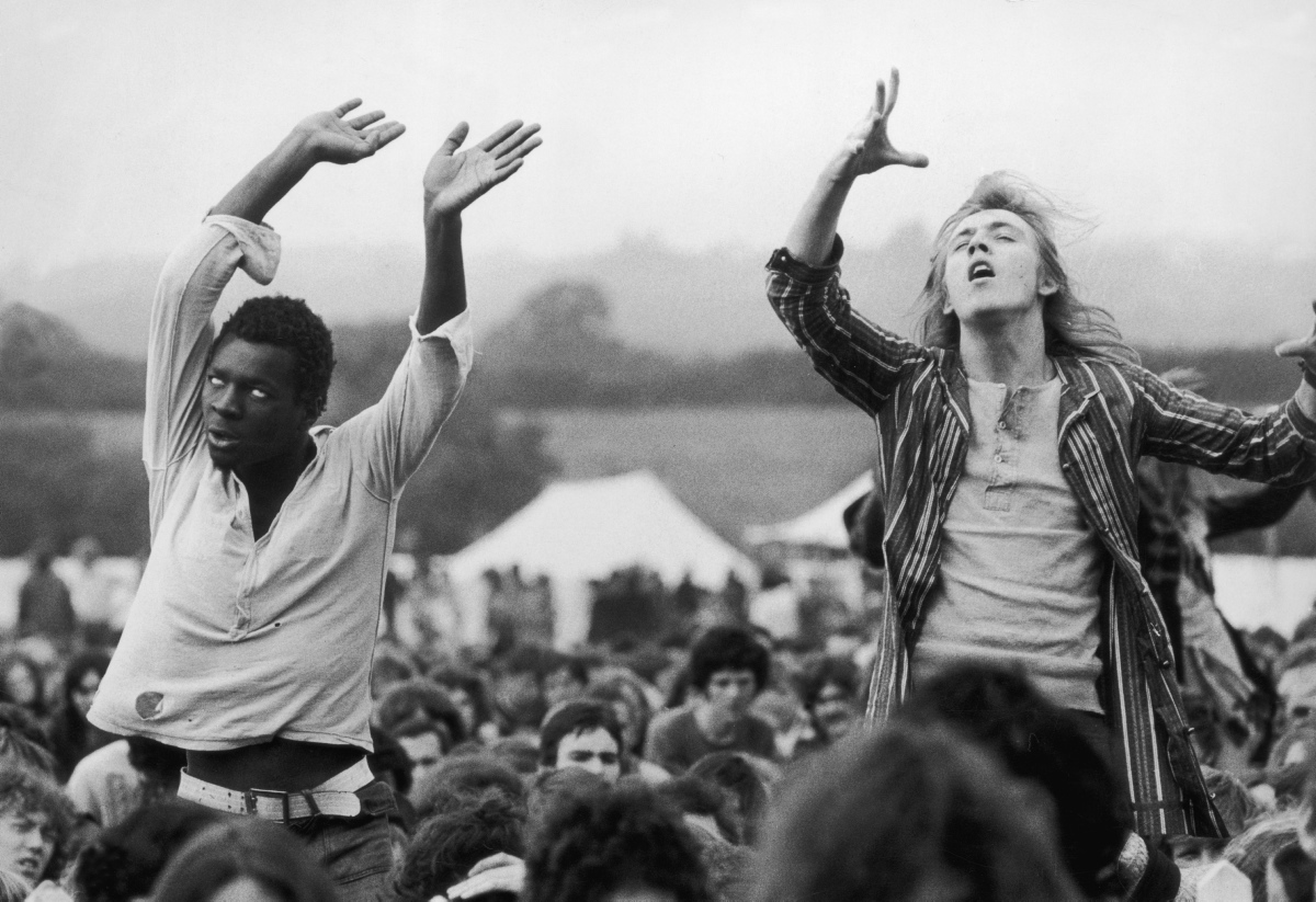 Ota selvää 66+ imagen hippie festival 1960