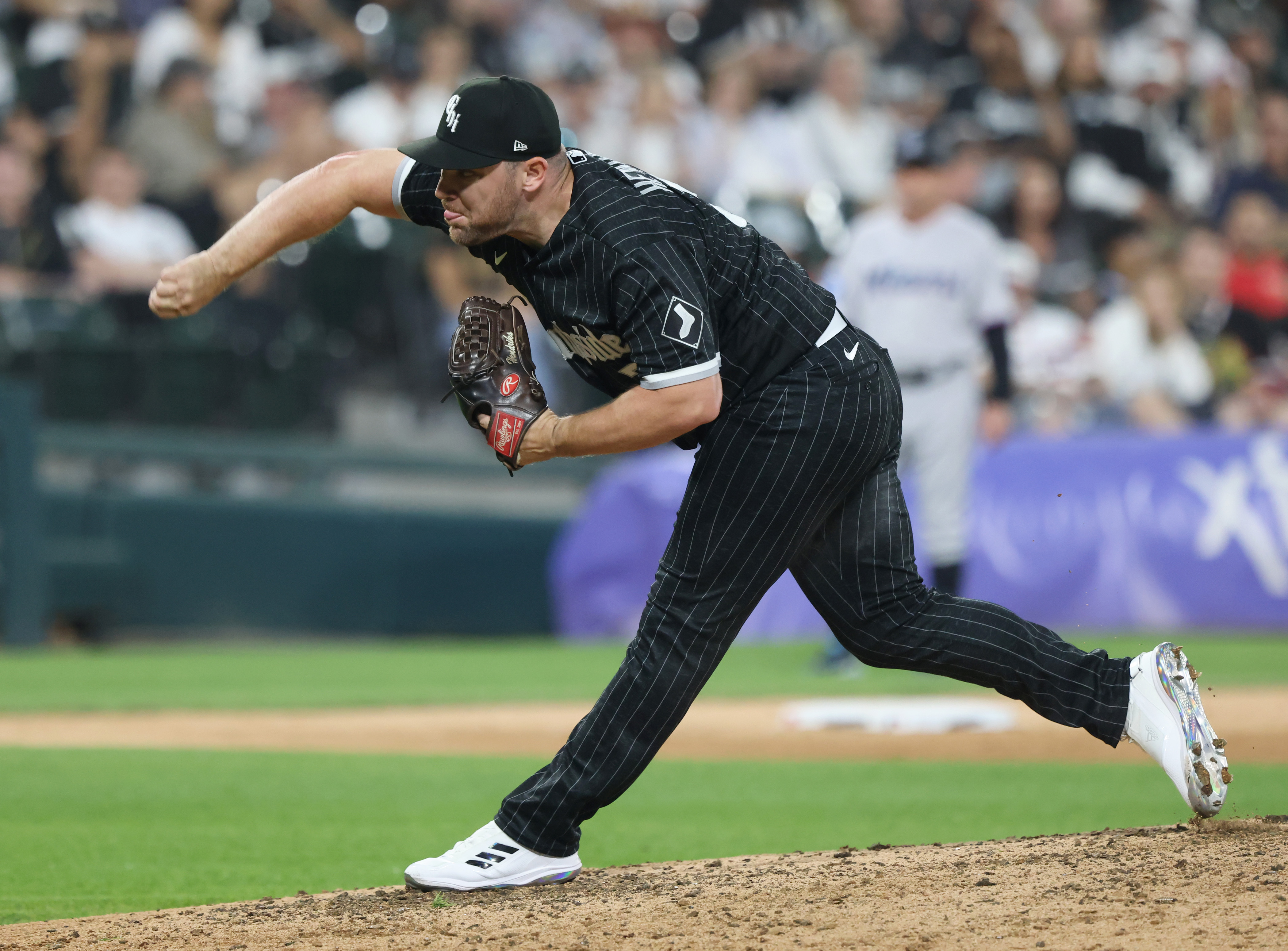 Little can keep White Sox closer Hendriks down, including cancer