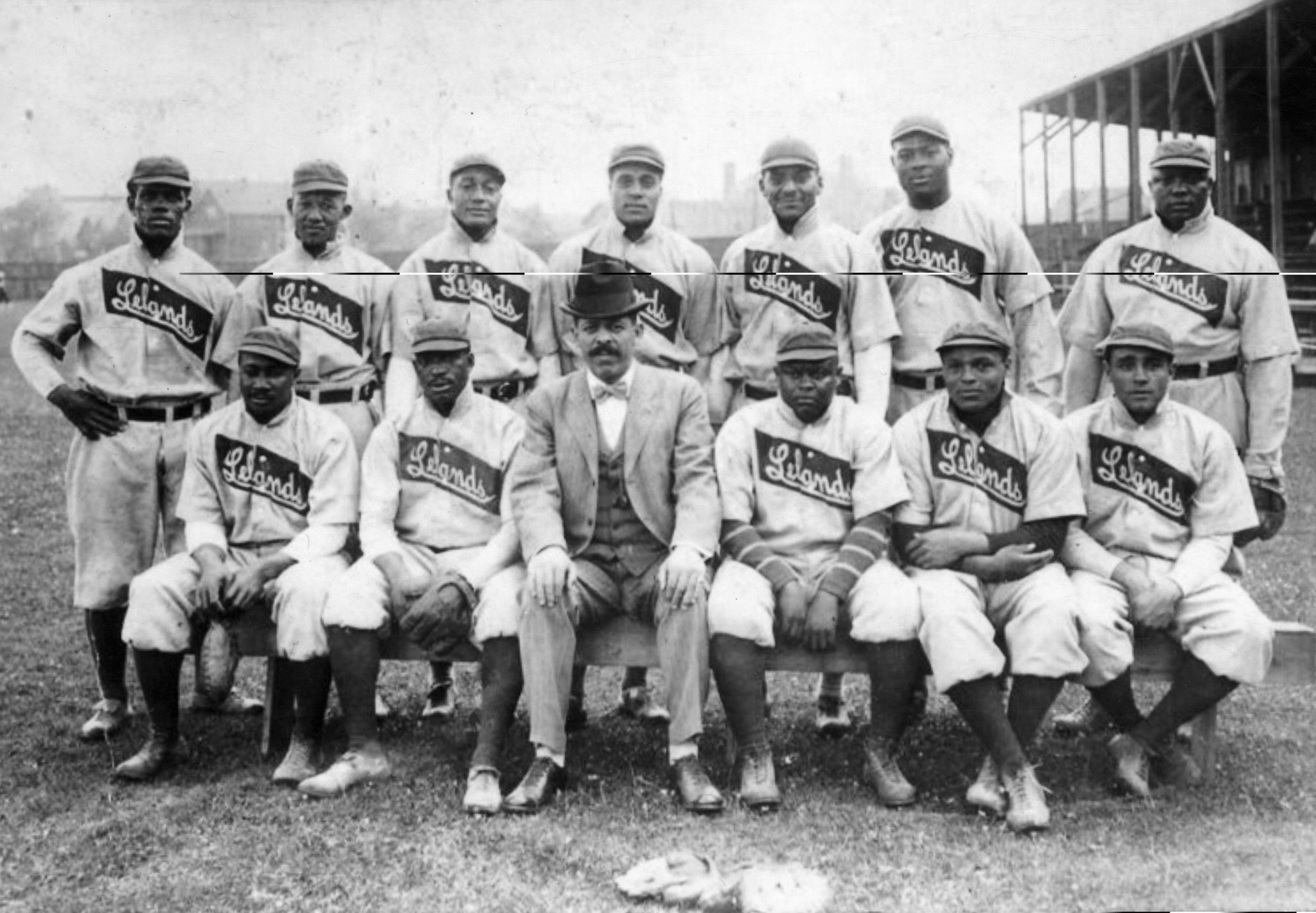 130 Chicago American Giants Negro League Tribute Photos & High Res Pictures  - Getty Images
