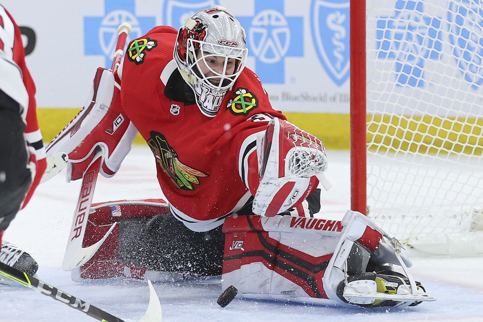 NHL Roundup: Johnson has two-goal game as Blackhawks rally to beat