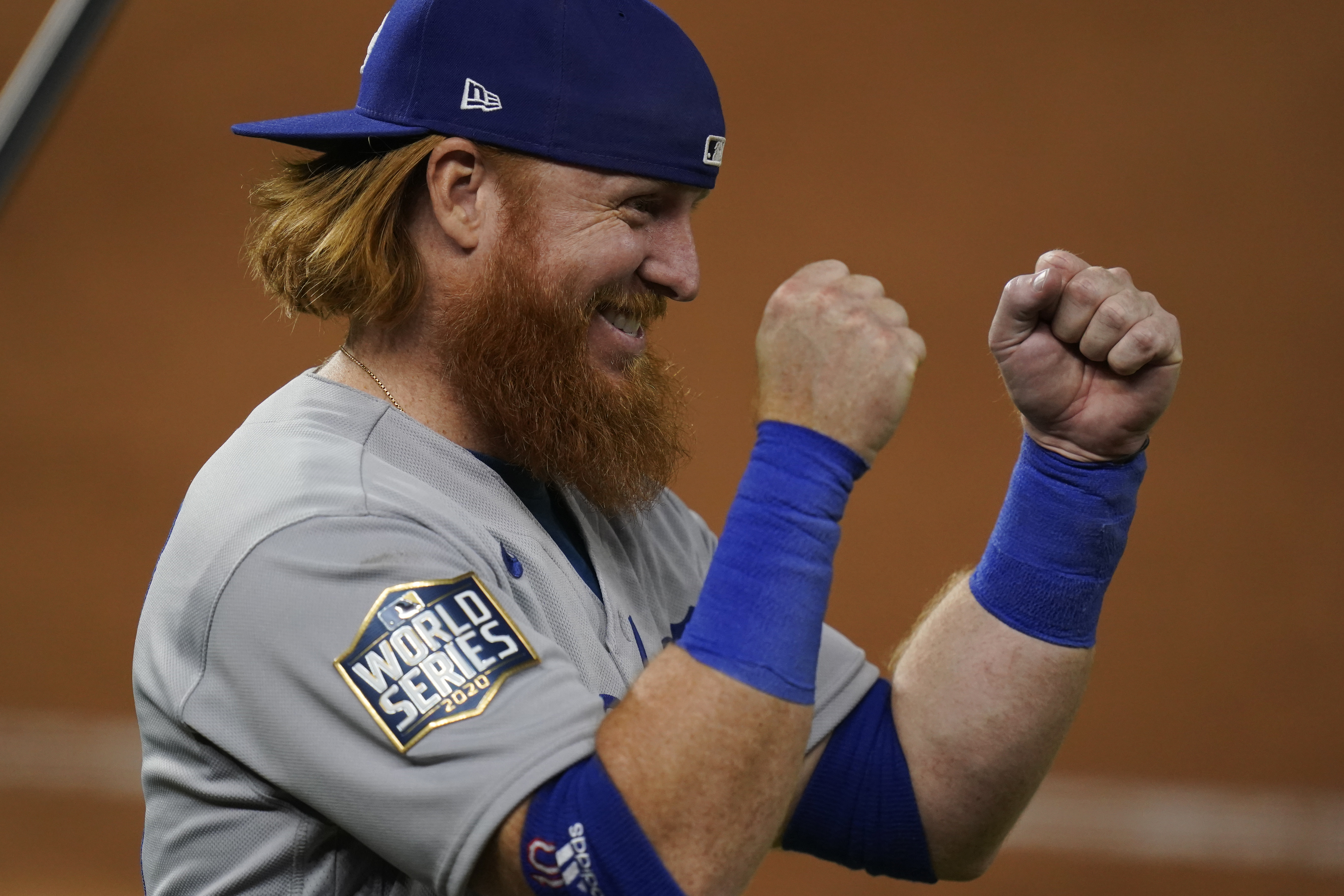 Former Oriole Justin Turner leads Dodgers past Rays in Game 3 of World  Series