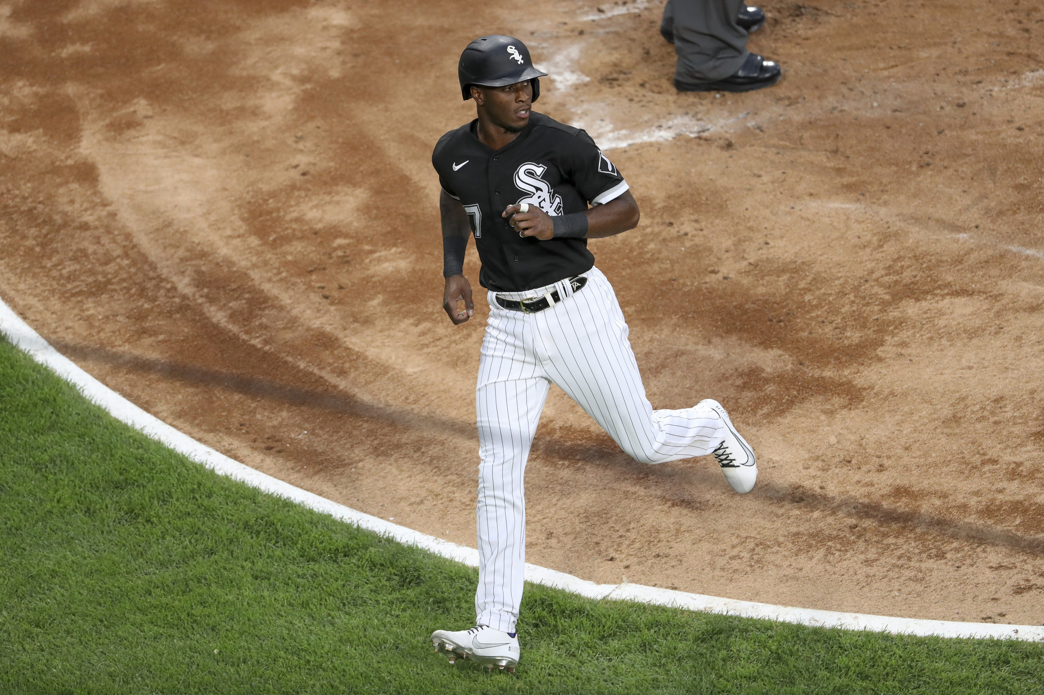 Tim Anderson 'very proud' to begin middle infield work with Yoan