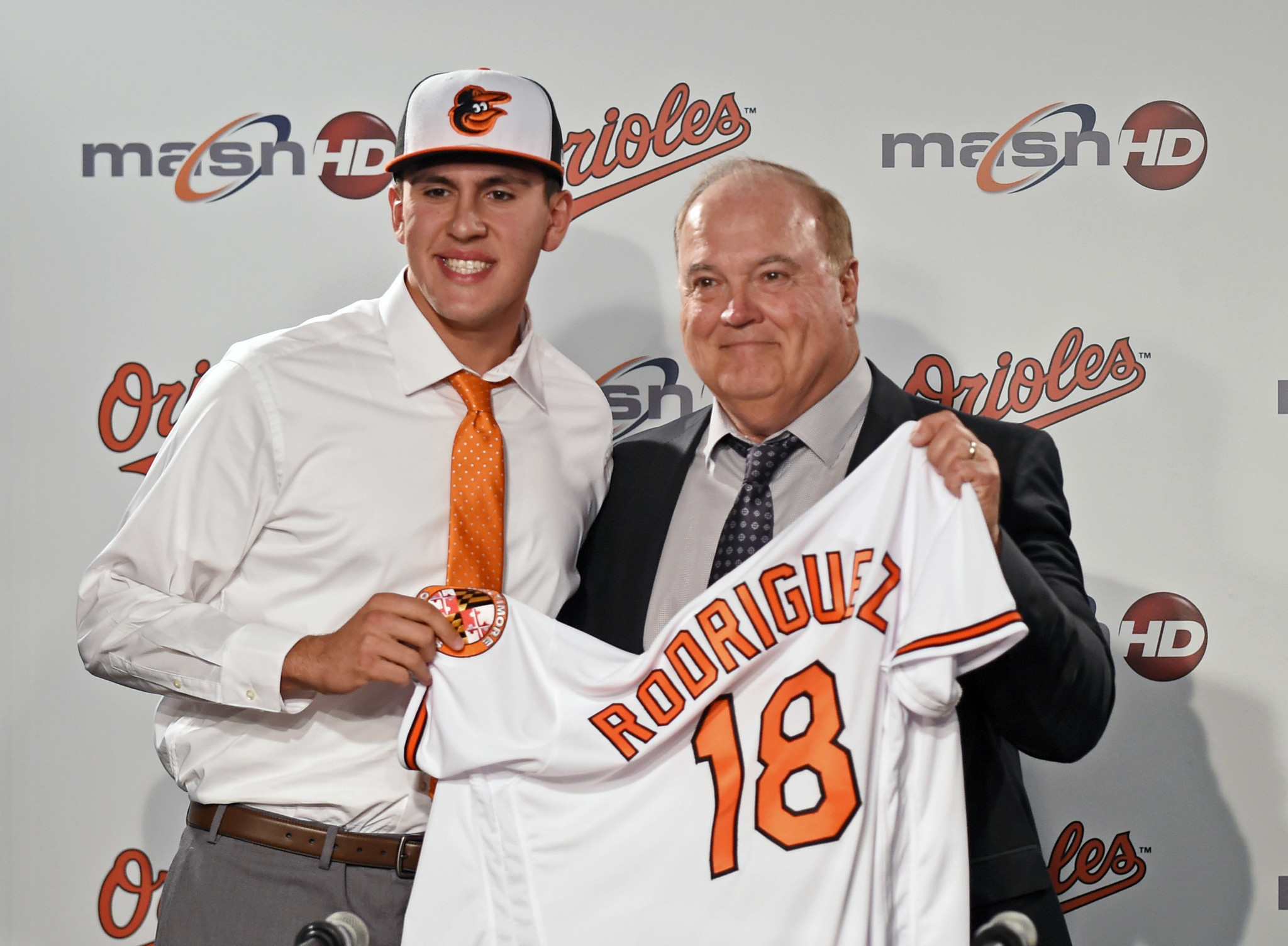Orioles select Jackson Holliday, son of former All-Star, with