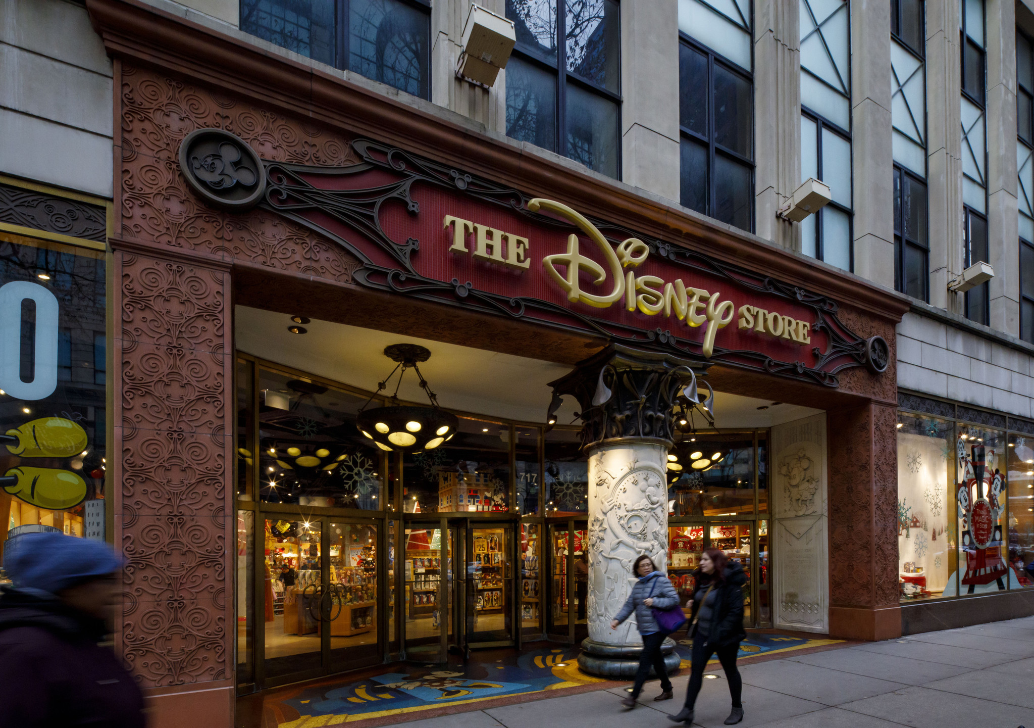 Disney closing its stores at Woodfield, Gurnee Mills and Aurora outlet mall