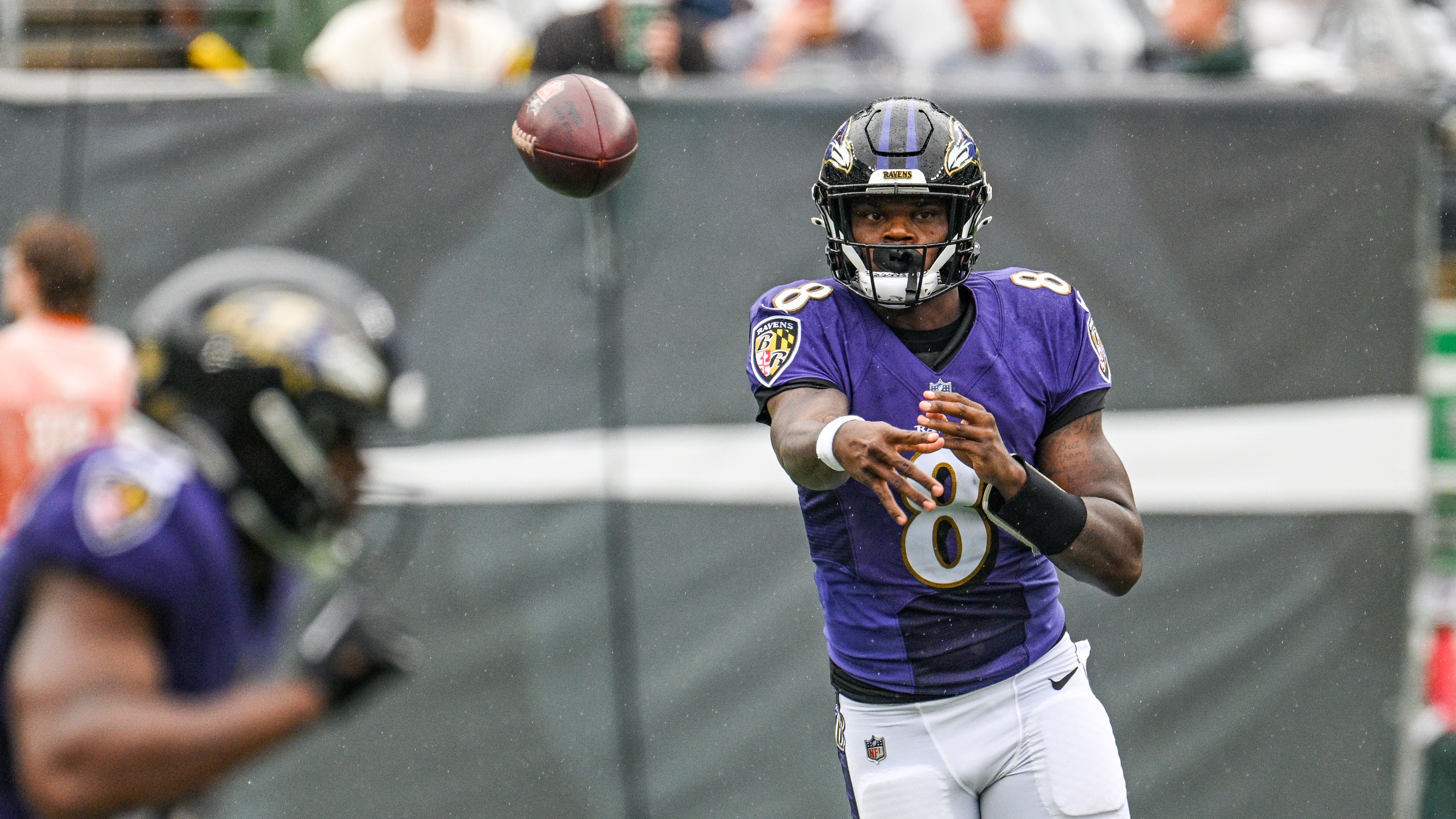 Ravens' Lamar Jackson Shares 'Letter to My Fans,' Requests Trade