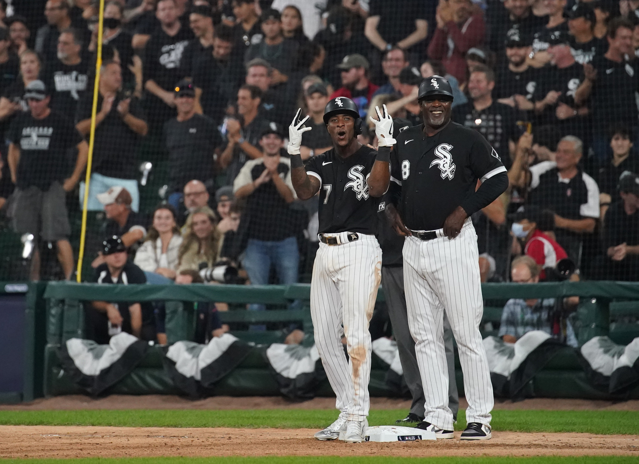 White Sox fan has attended 588 straight home games