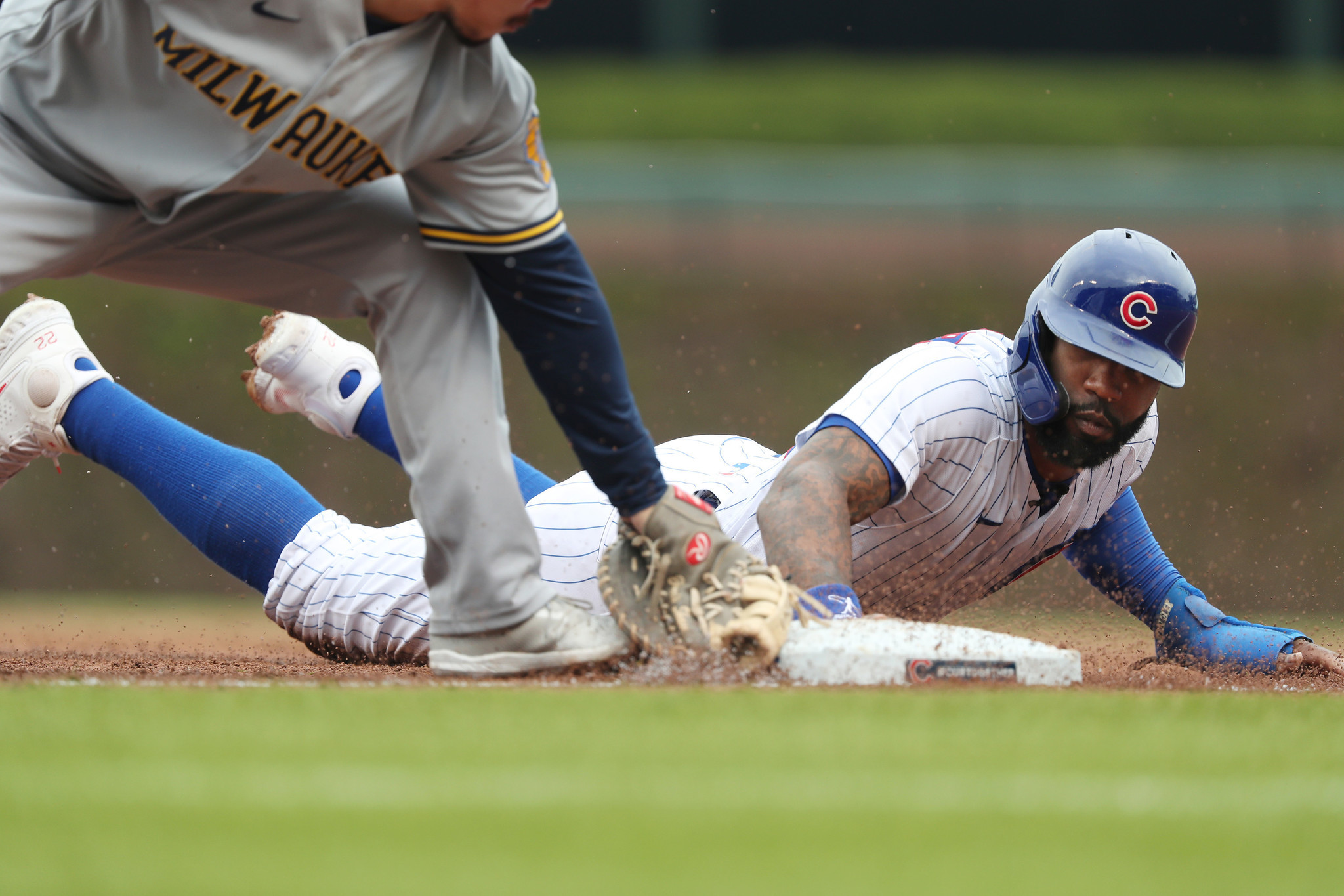 Photos: Chicago Cubs lose 4-3 to the Milwaukee Brewers at Wrigley