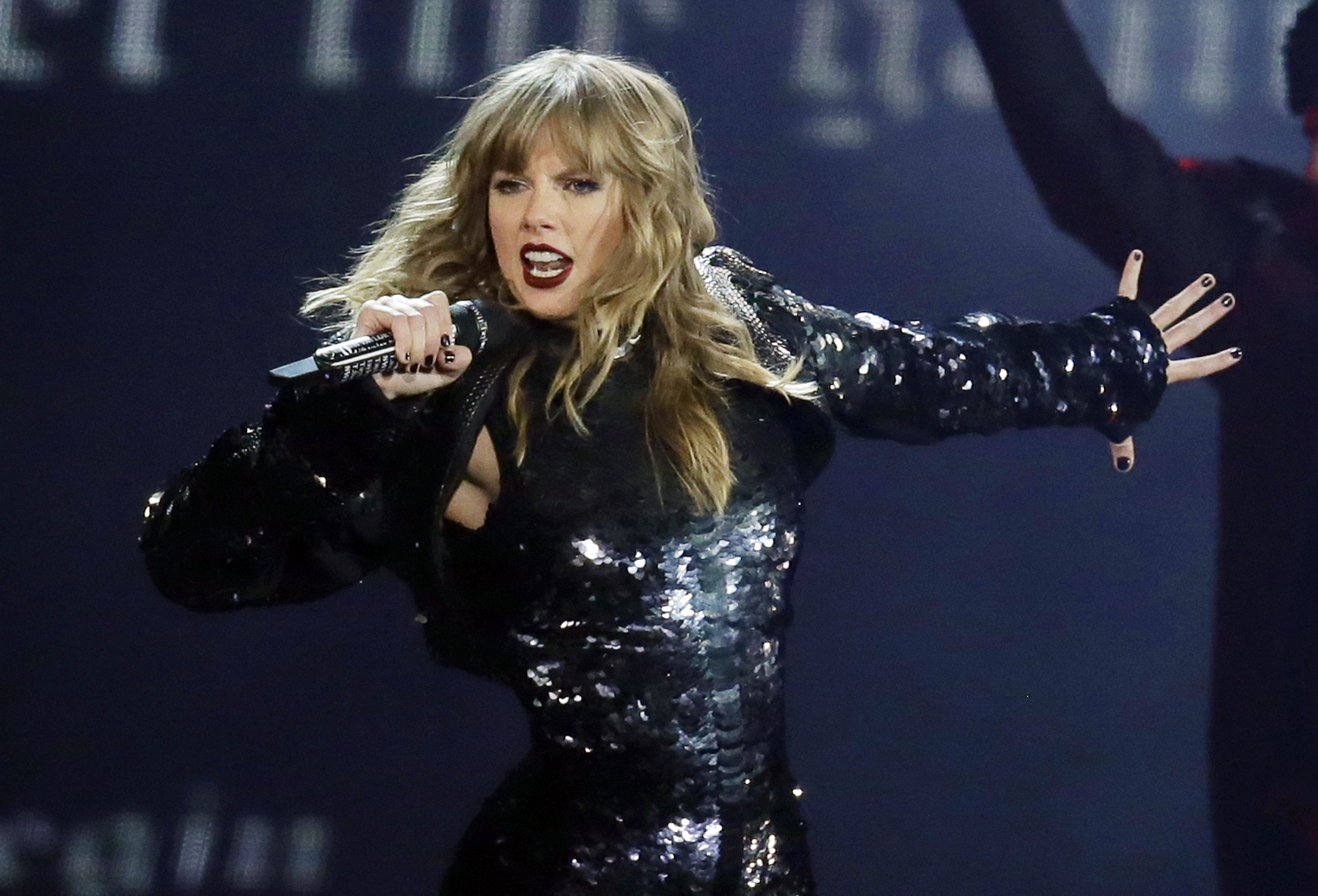 Taylor Swift announces new music, USC students react