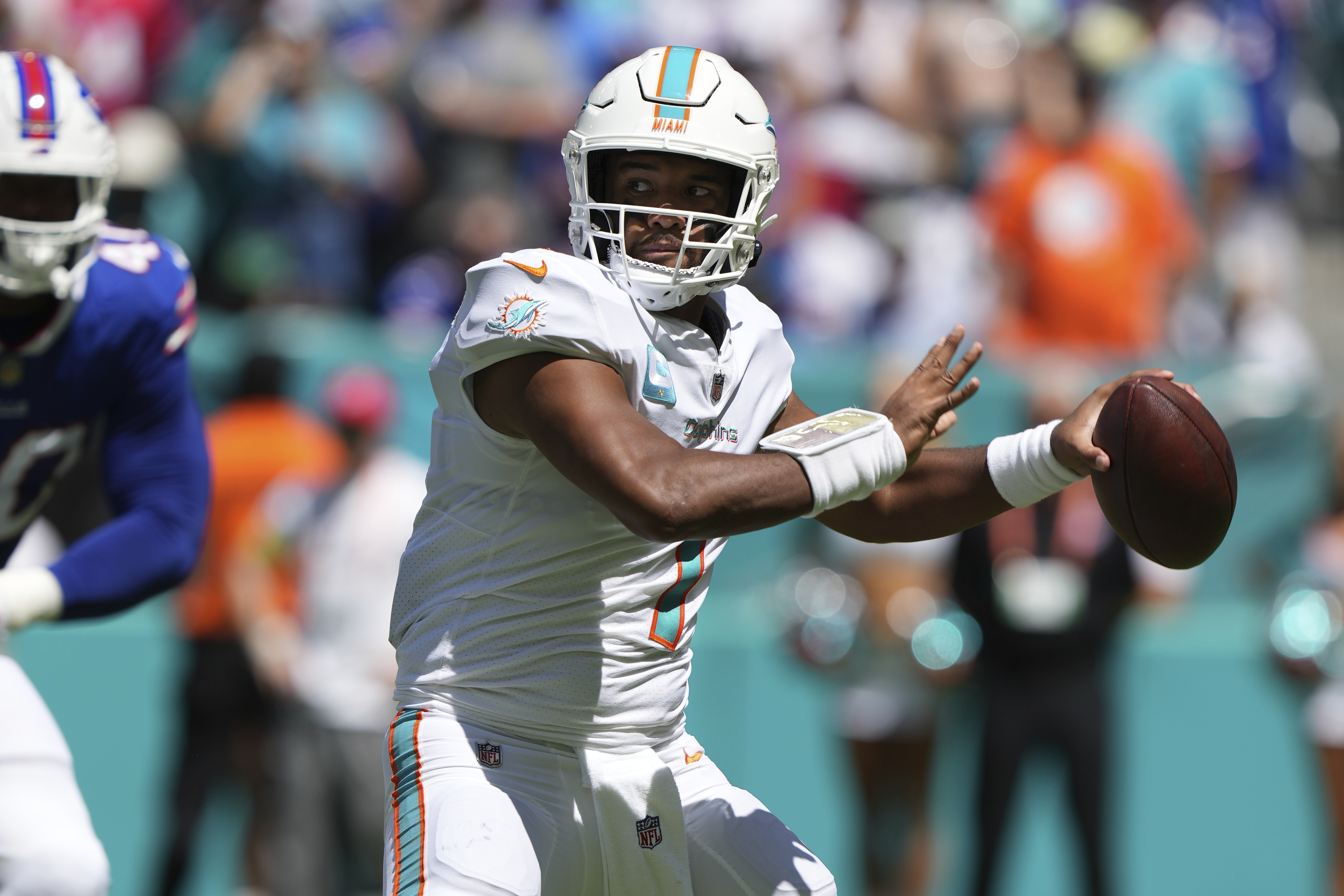 Bills fall just short of fourth quarter comeback, lose 21-19 to Dolphins