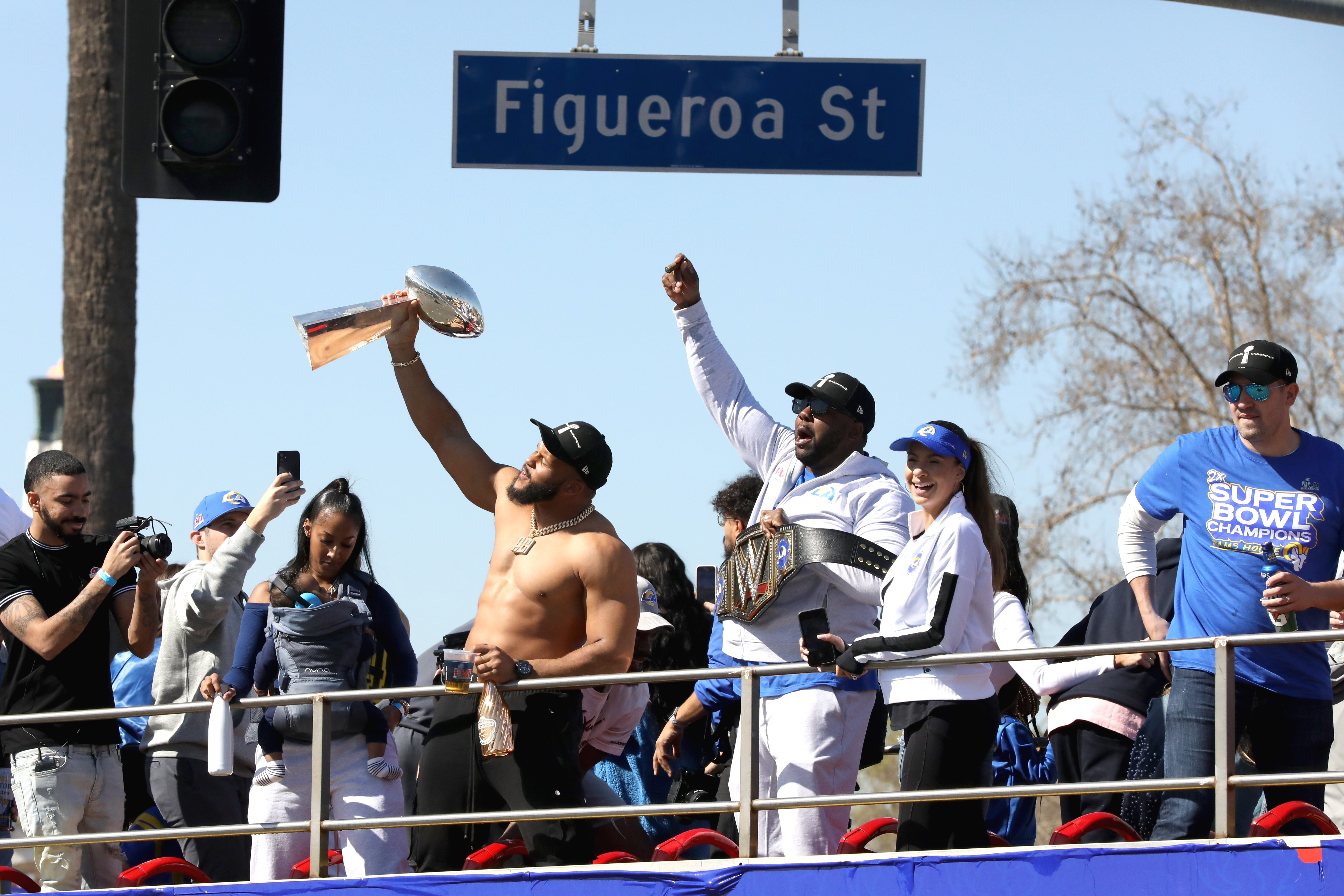 Rams fans cheer Super Bowl champs at LA victory parade