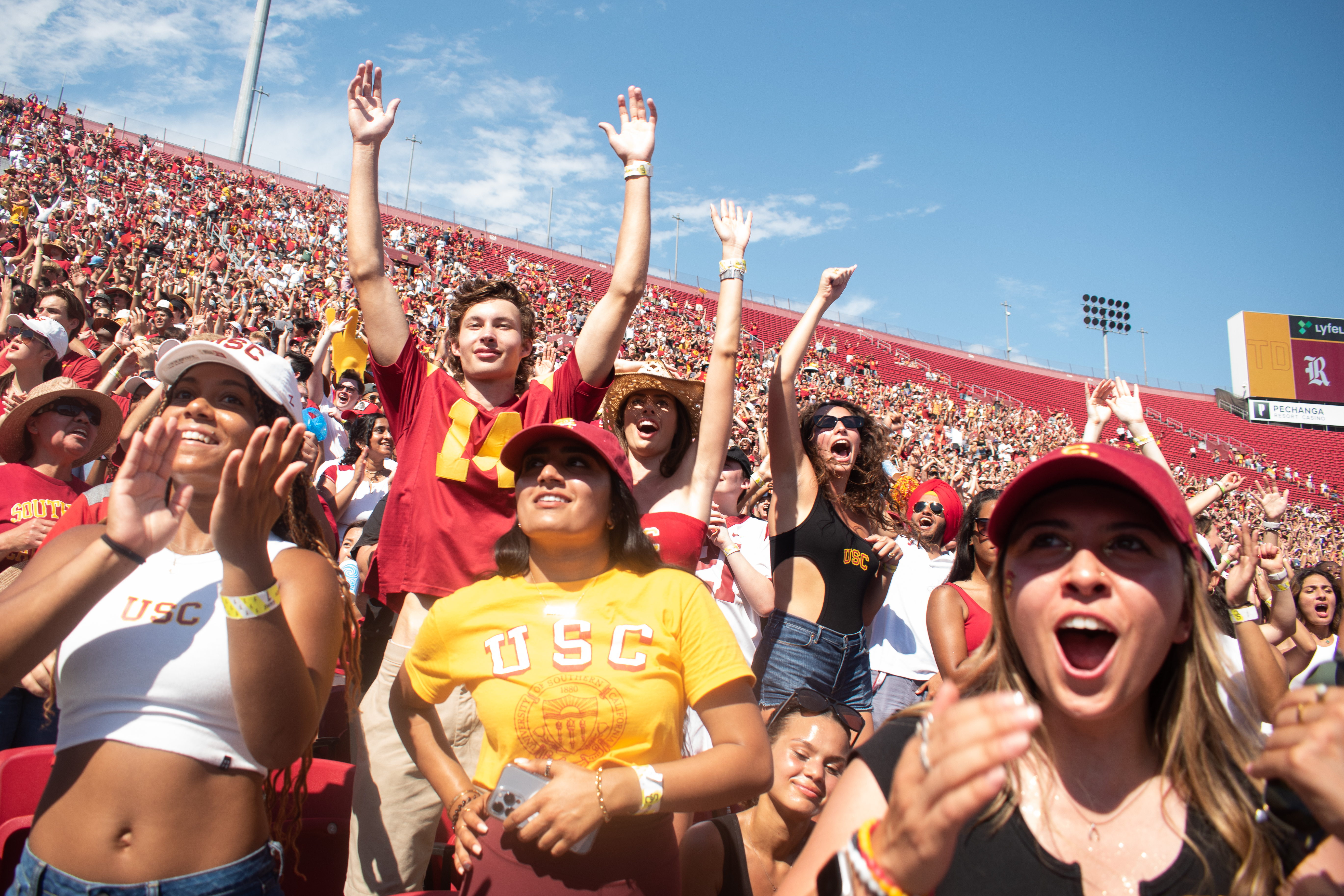 USC Football ✌️ on X: Welcome to the big stage.. #TrojanMade