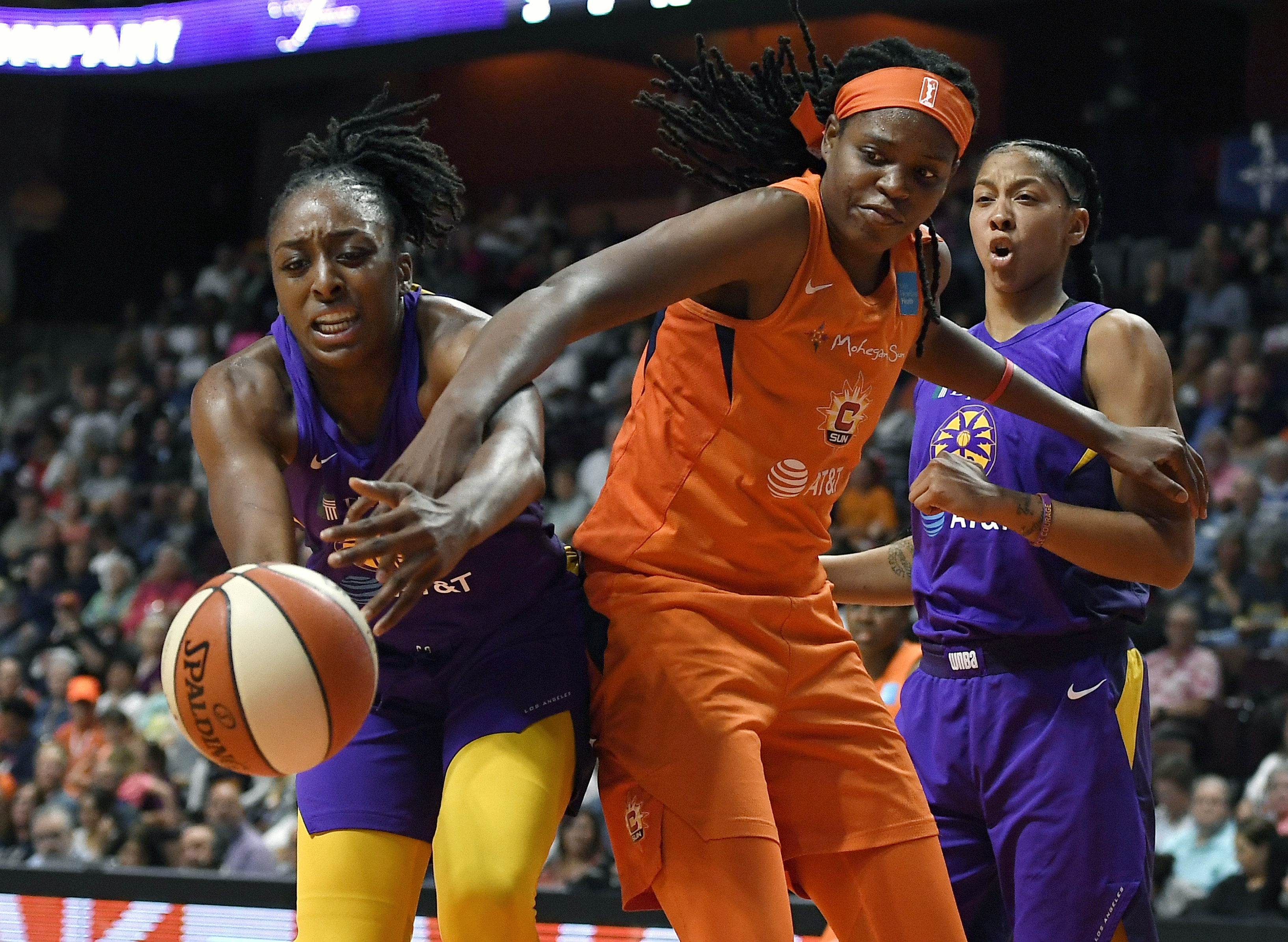 What can Te'a Cooper and Reshanda Gray bring to the Sparks