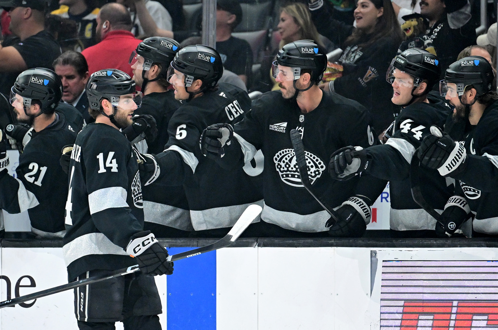 Skate of Thrones | Kings remain NHL’s only winless team after loss to Bruins