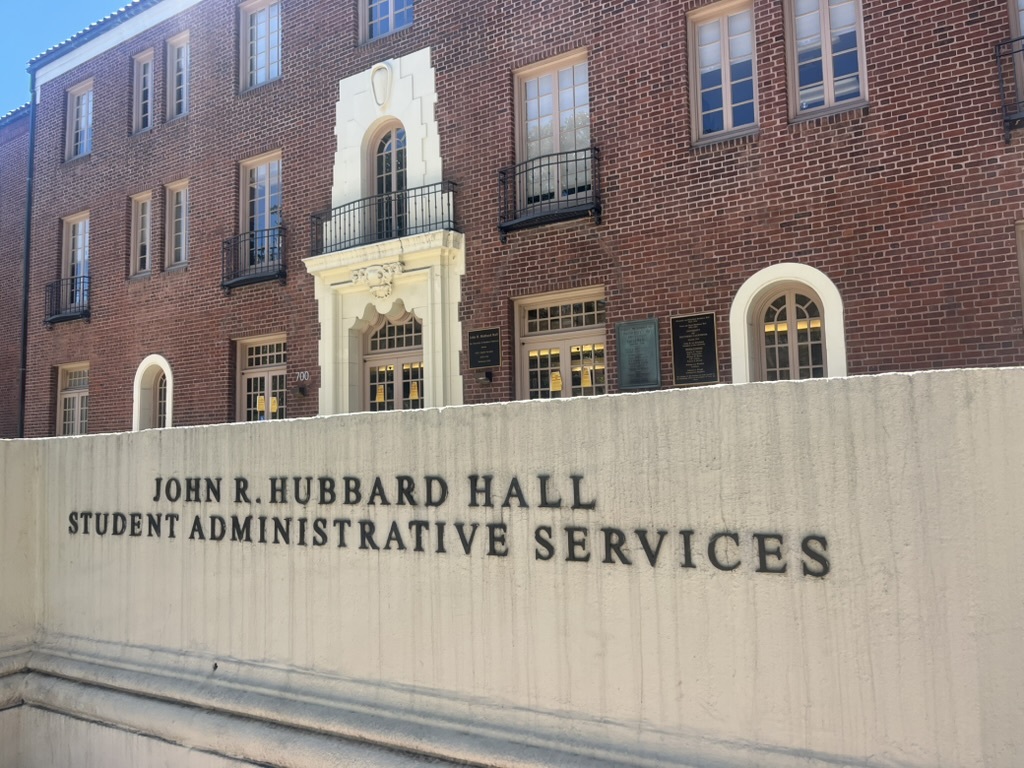 USC students contend with federal aid changes