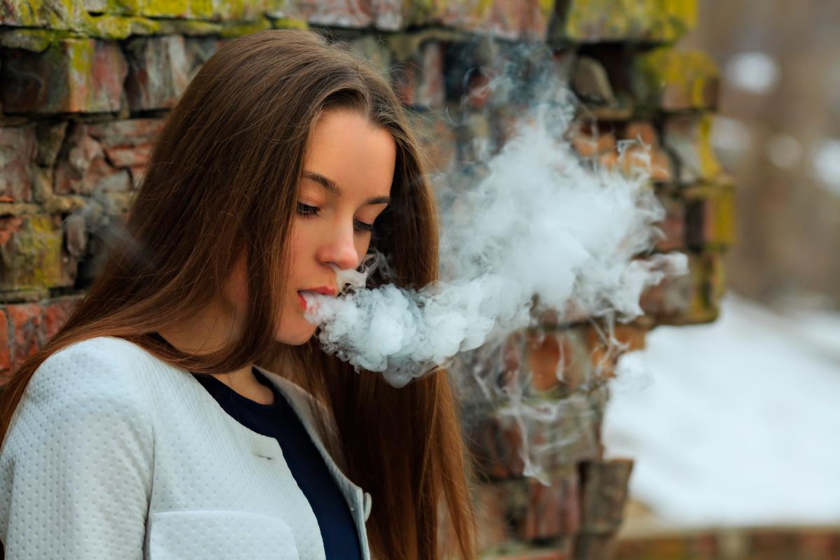 si fumas vape sale en los analisis de orina Investigación | Los riesgos del vapeo main image 0