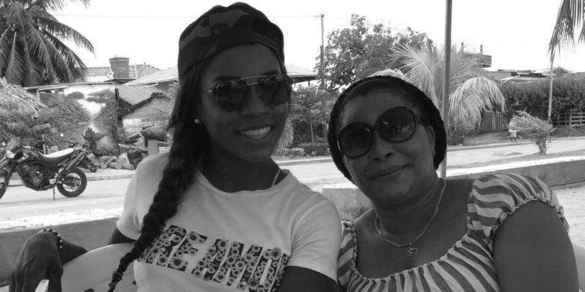 Caterine Ibargüen rinde homenaje a su madre en televisión nacional