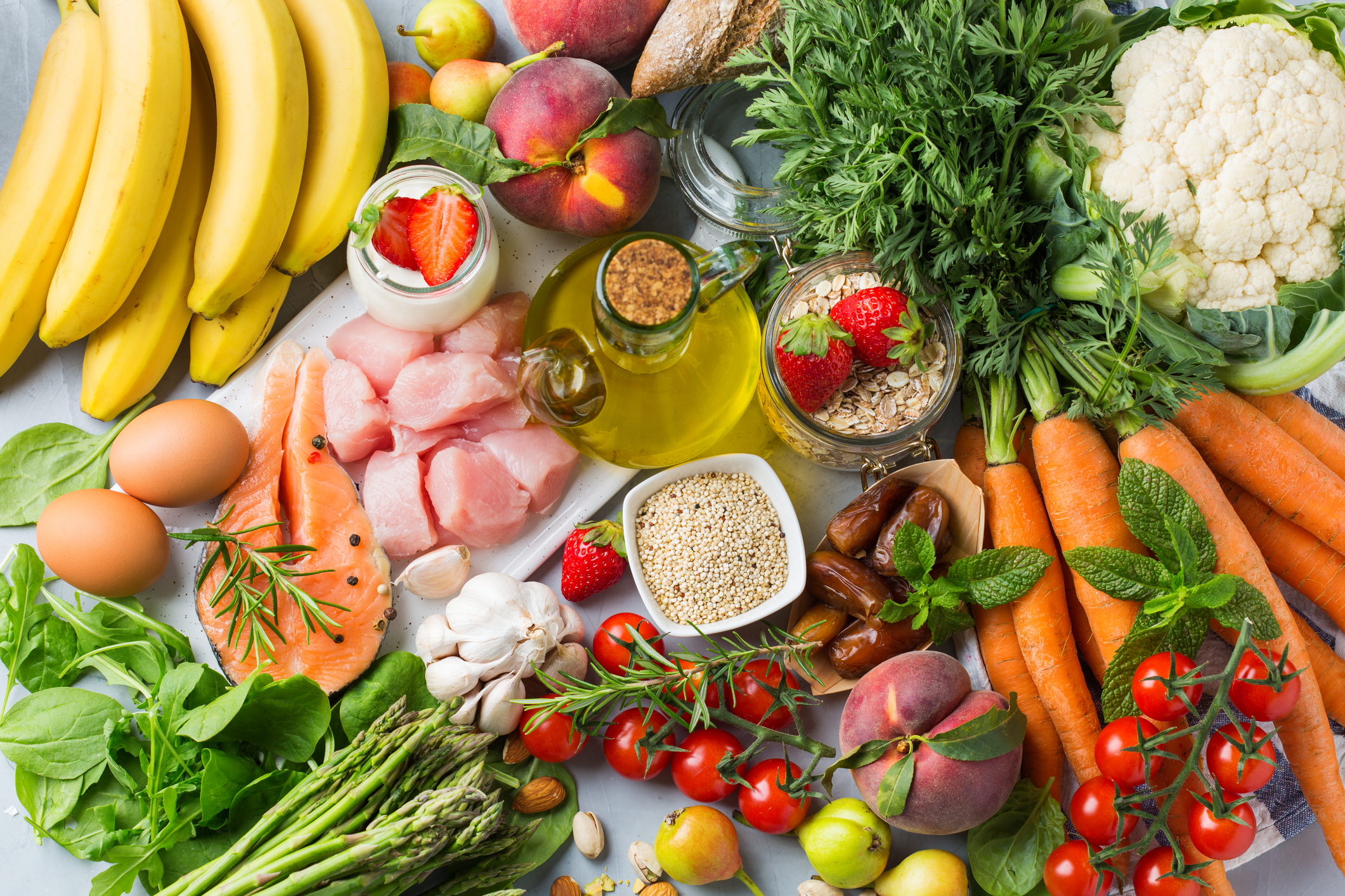 The DASH diet focuses on produce, whole grains, and lean proteins, while limiting sodium, sugar and saturated fat. (iStock)